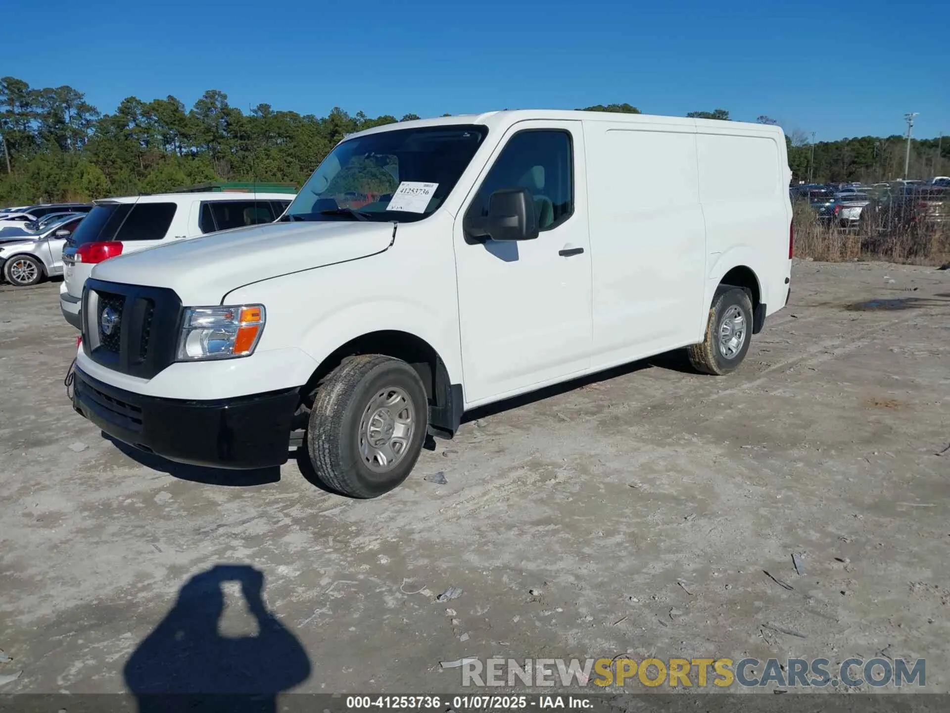 2 Photograph of a damaged car 1N6BF0KY5LN807208 NISSAN NV CARGO NV2500 HD 2020