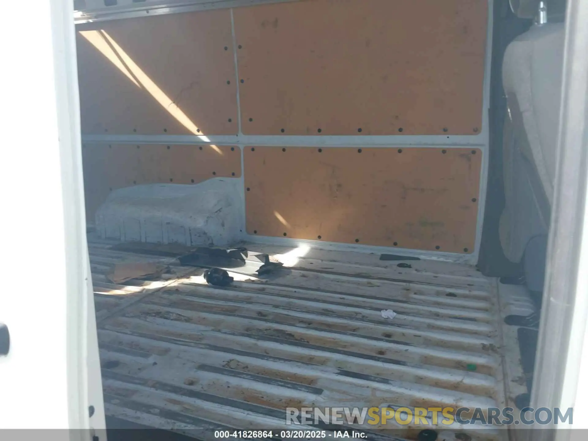 8 Photograph of a damaged car 1N6BF0LY3LN811787 NISSAN NV CARGO NV2500 HD 2020