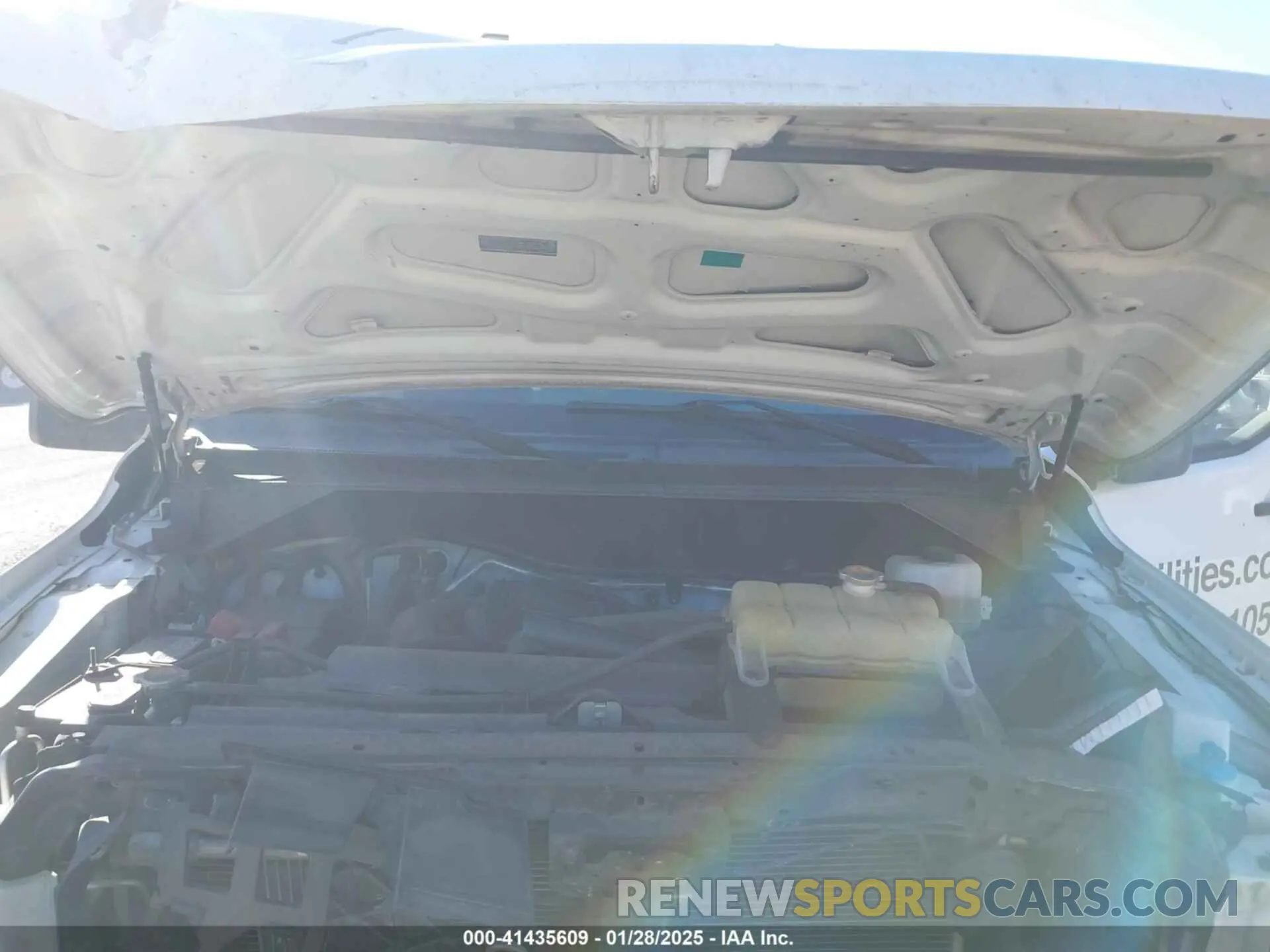 10 Photograph of a damaged car 1N6BF0KY7MN805011 NISSAN NV CARGO NV2500 HD 2021