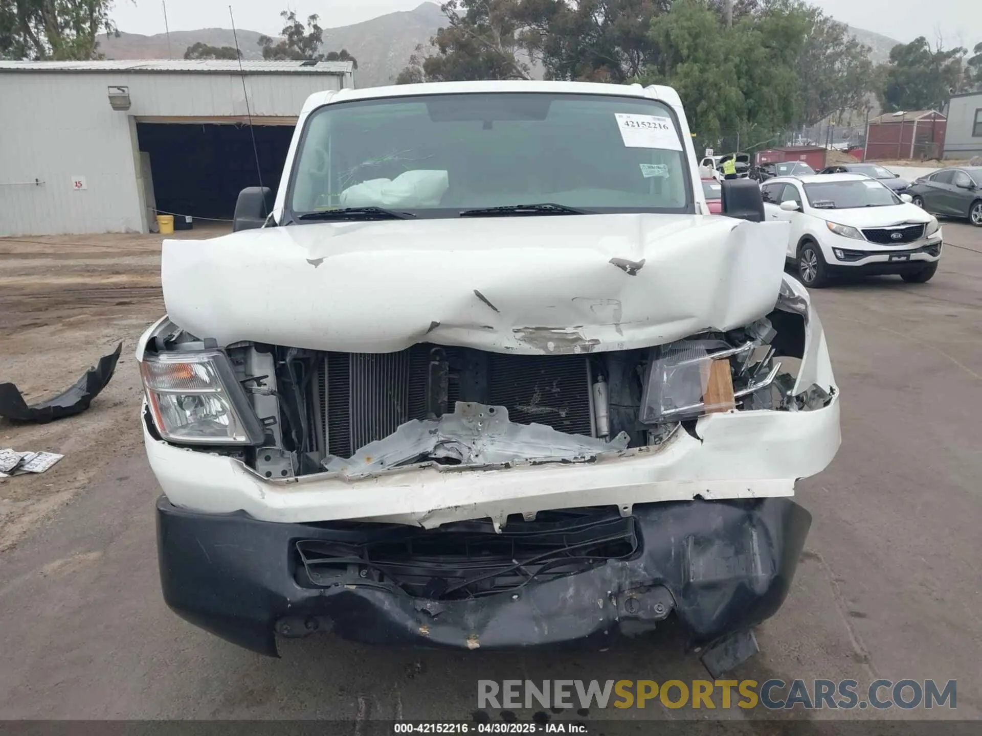 12 Photograph of a damaged car 1N6BF0KYXMN805682 NISSAN NV CARGO NV2500 HD 2021