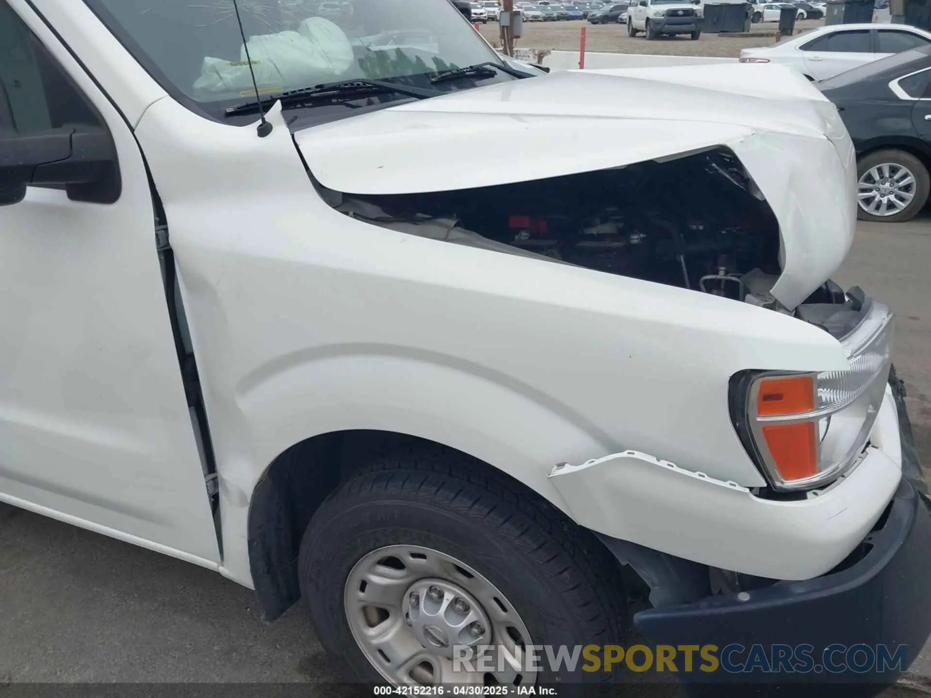 19 Photograph of a damaged car 1N6BF0KYXMN805682 NISSAN NV CARGO NV2500 HD 2021