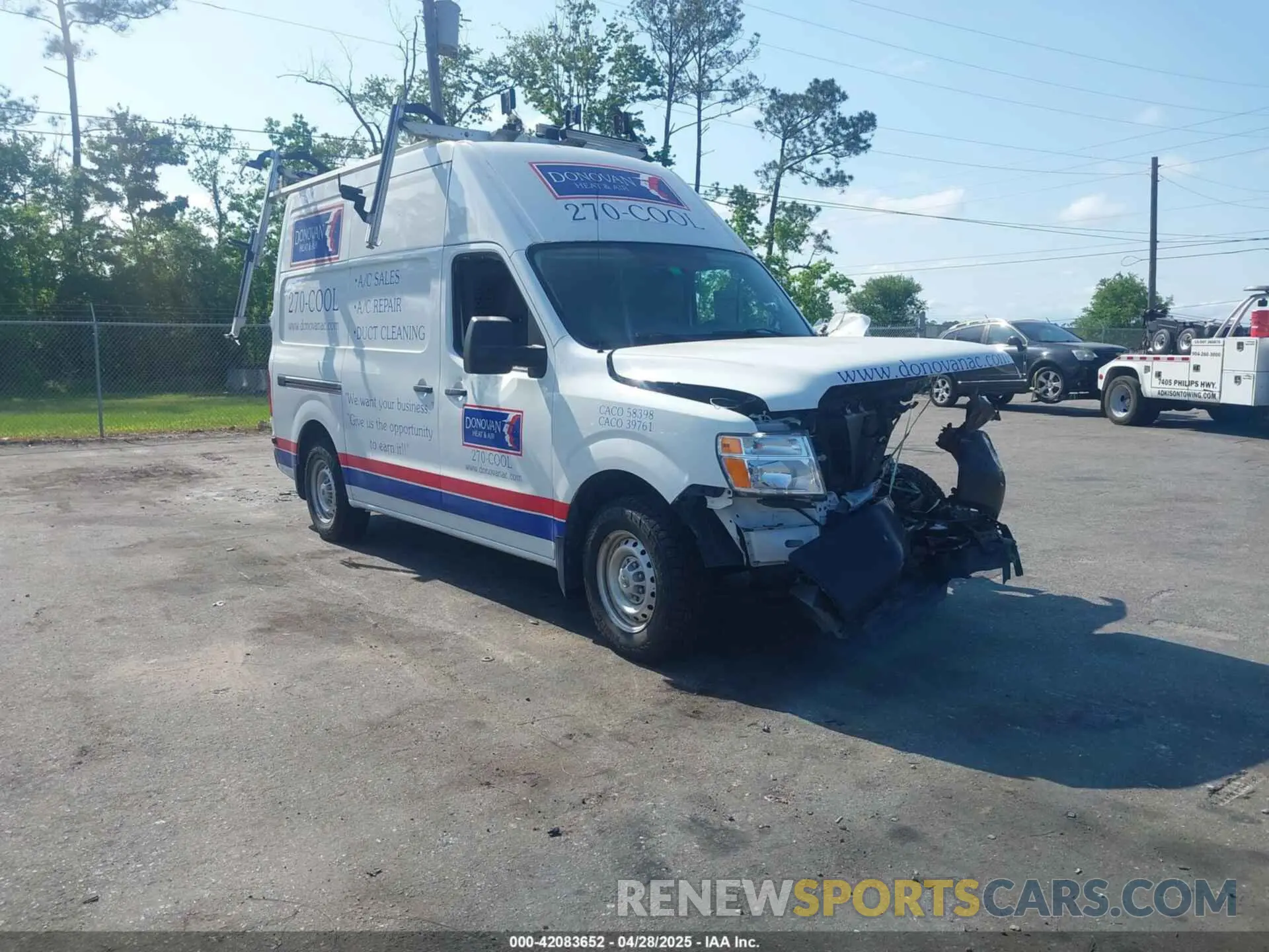 1 Photograph of a damaged car 1N6BF0LY2MN803410 NISSAN NV CARGO NV2500 HD 2021