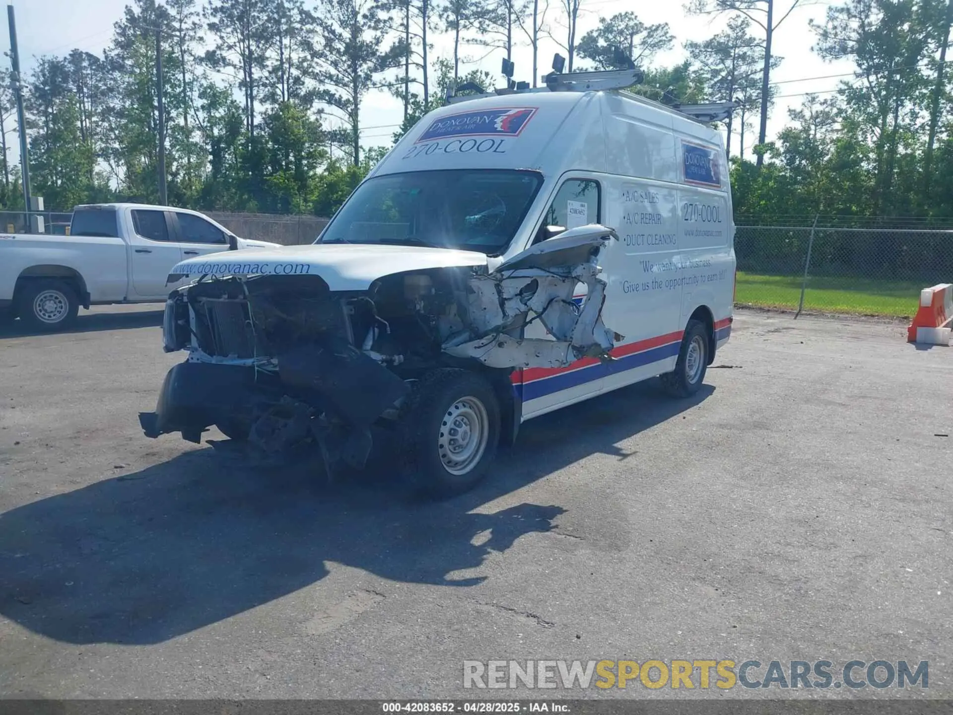 2 Photograph of a damaged car 1N6BF0LY2MN803410 NISSAN NV CARGO NV2500 HD 2021