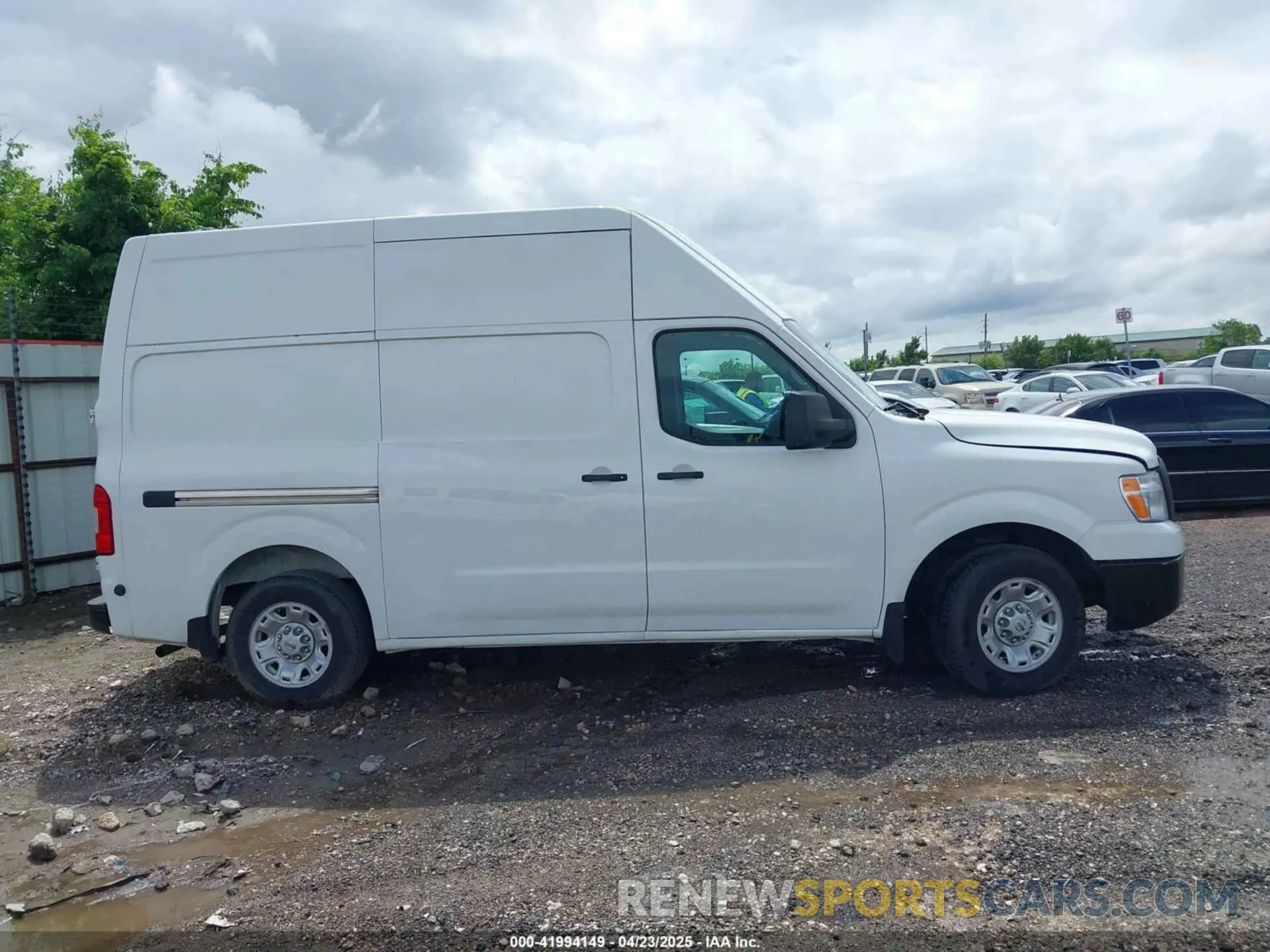 13 Photograph of a damaged car 1N6BF0LY9MN808457 NISSAN NV CARGO NV2500 HD 2021