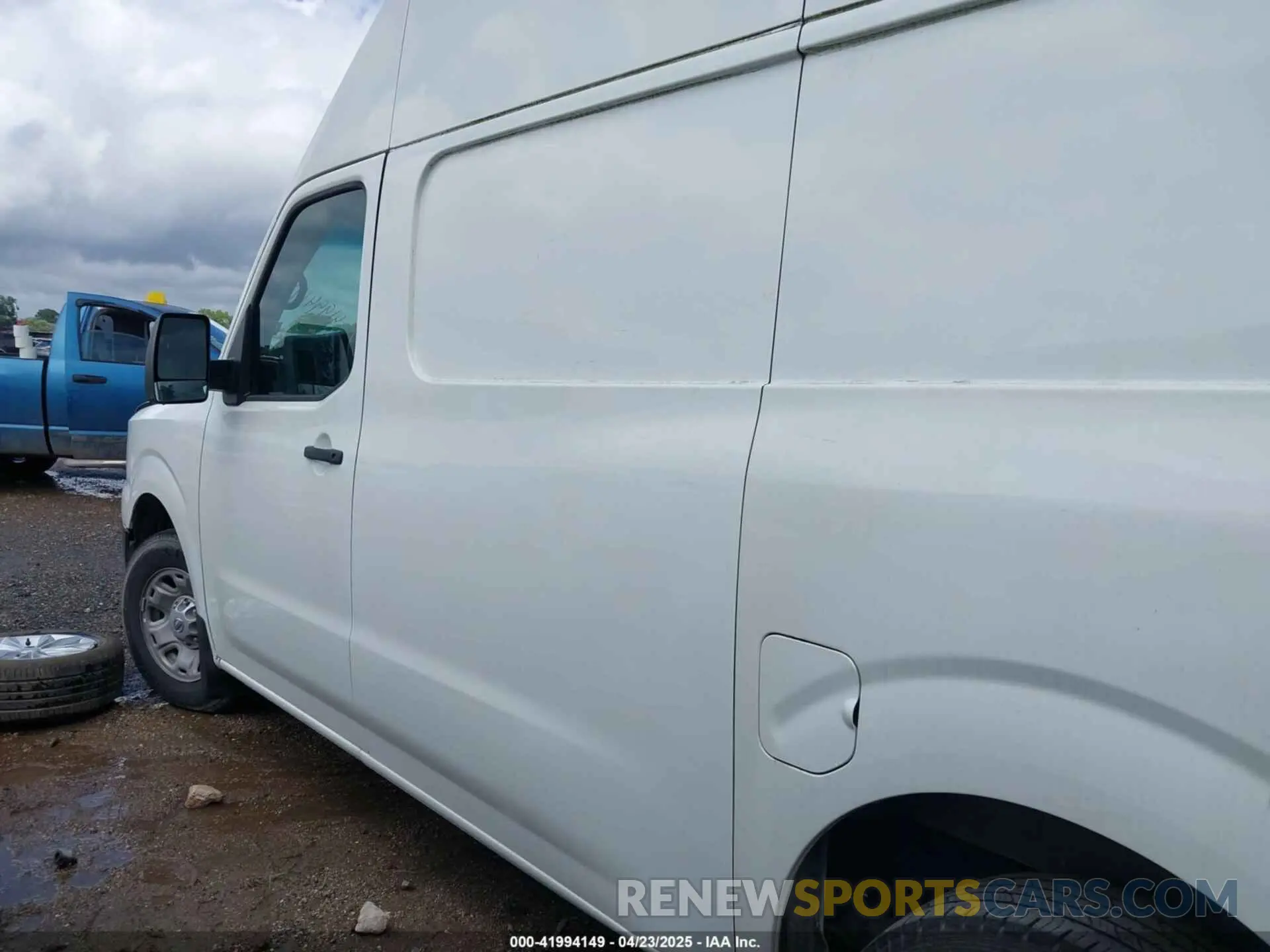 14 Photograph of a damaged car 1N6BF0LY9MN808457 NISSAN NV CARGO NV2500 HD 2021