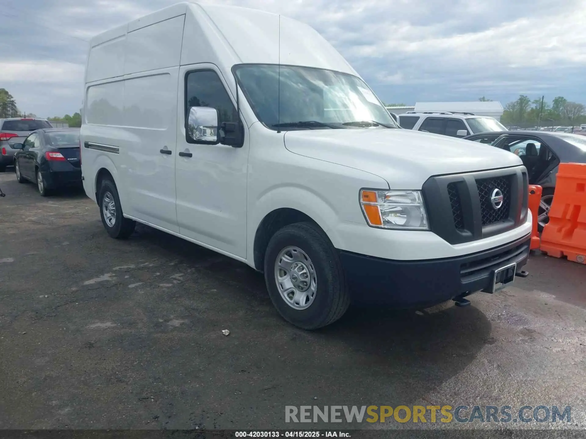 1 Photograph of a damaged car 1N6AF0LY0LN804839 NISSAN NV CARGO NV3500 HD 2020