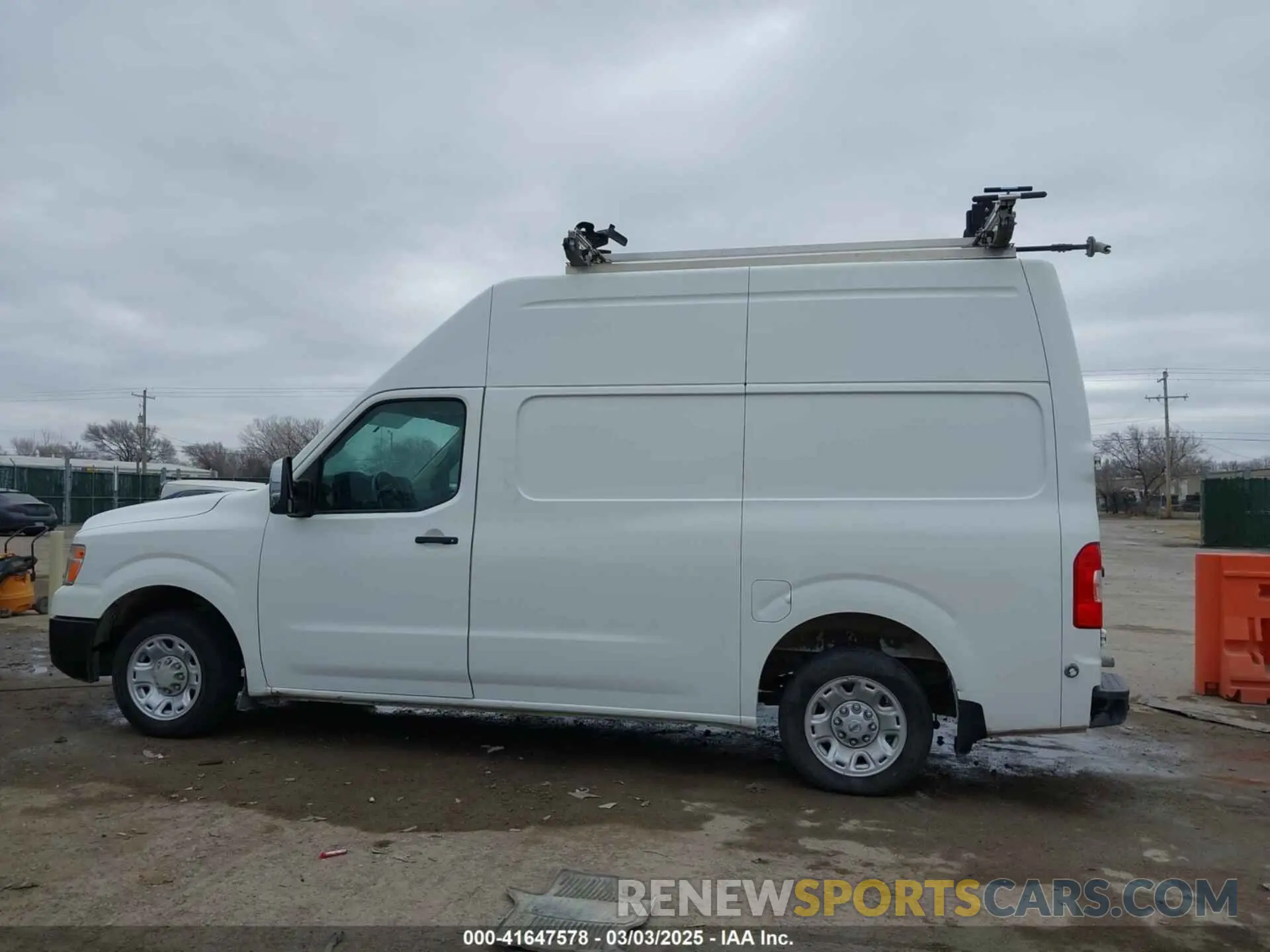 14 Photograph of a damaged car 1N6AF0LY7MN803432 NISSAN NV CARGO NV3500 HD 2021