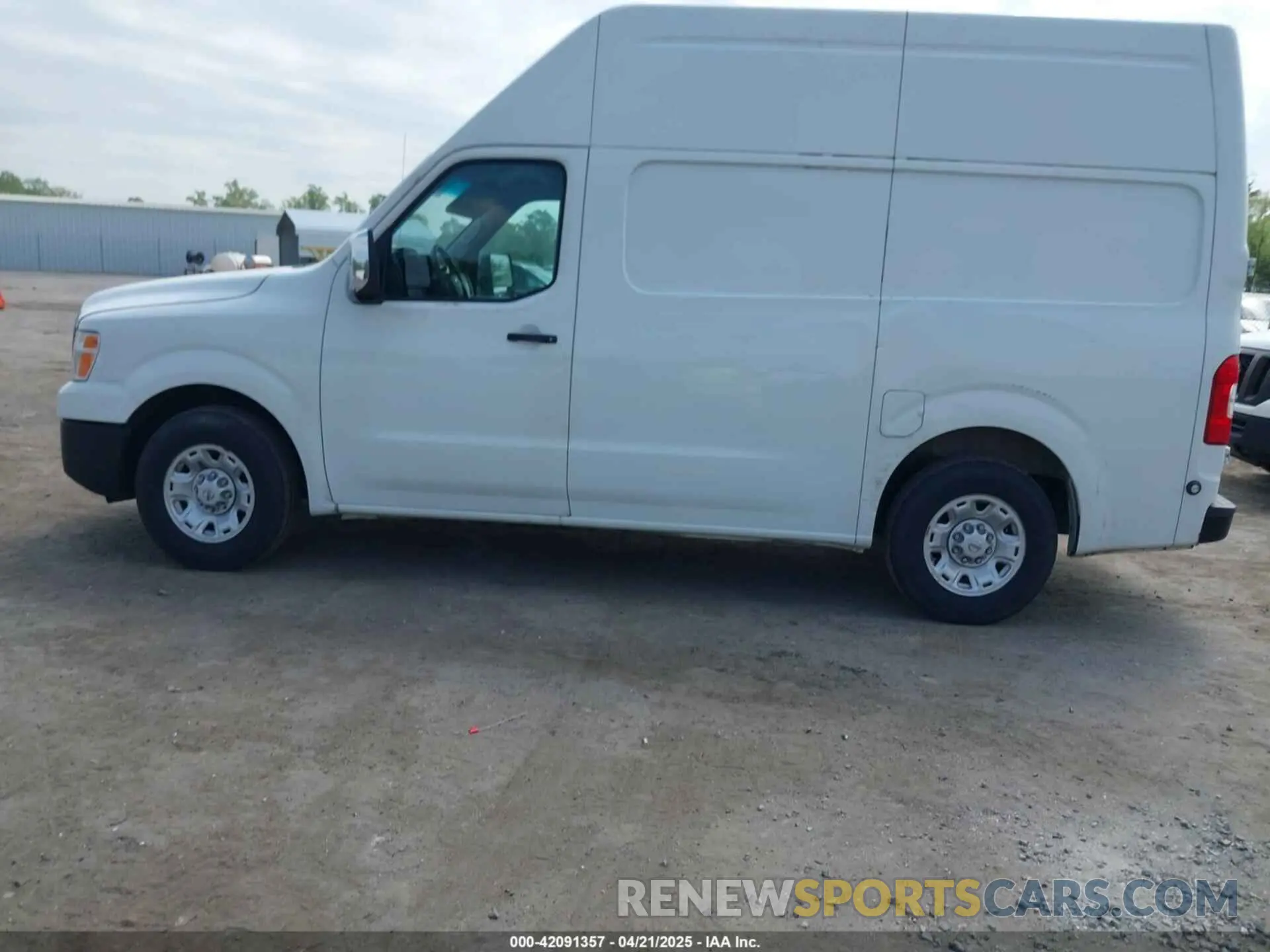 14 Photograph of a damaged car 1N6AF0LY9MN802430 NISSAN NV CARGO NV3500 HD 2021