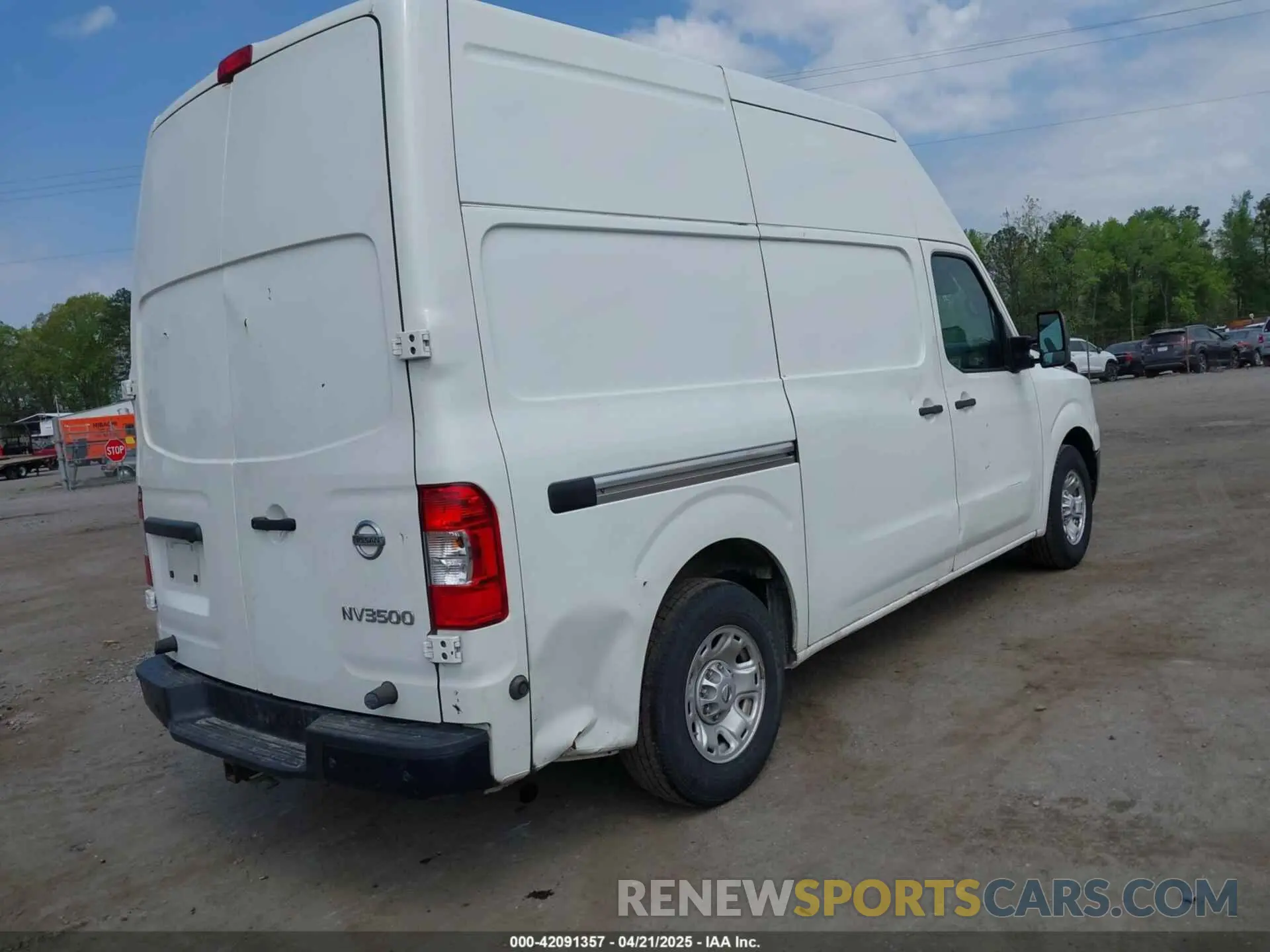 4 Photograph of a damaged car 1N6AF0LY9MN802430 NISSAN NV CARGO NV3500 HD 2021