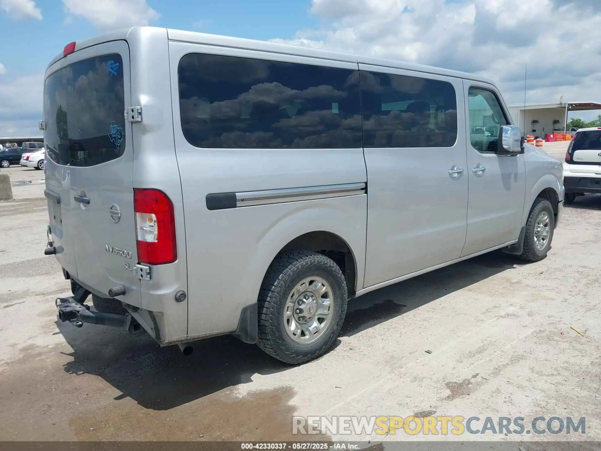 4 Photograph of a damaged car 5BZAF0AA2KN852771 NISSAN NV PASSENGER NV3500 HD 2019