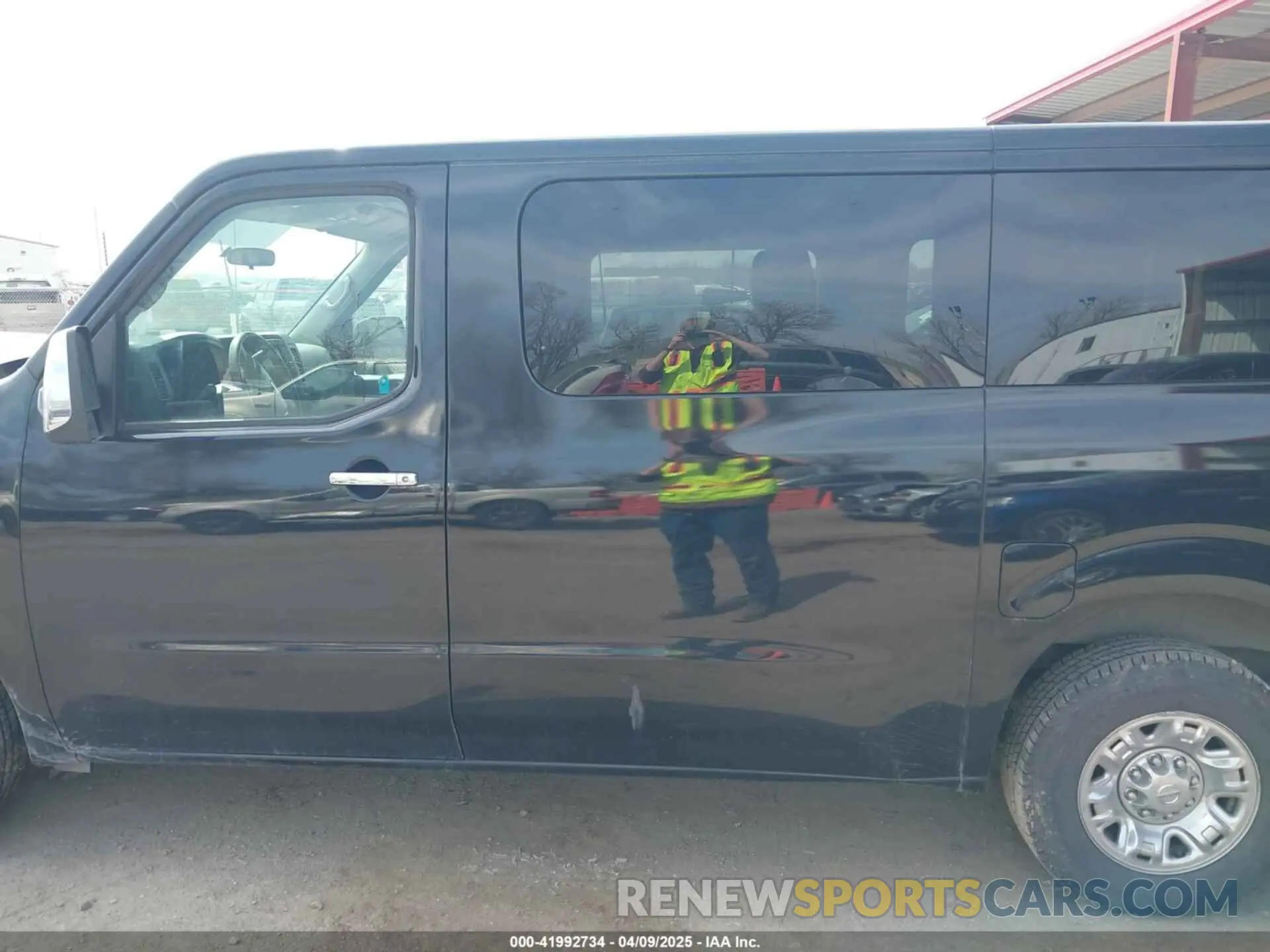14 Photograph of a damaged car 5BZBF0AA6KN851451 NISSAN NV PASSENGER NV3500 HD 2019