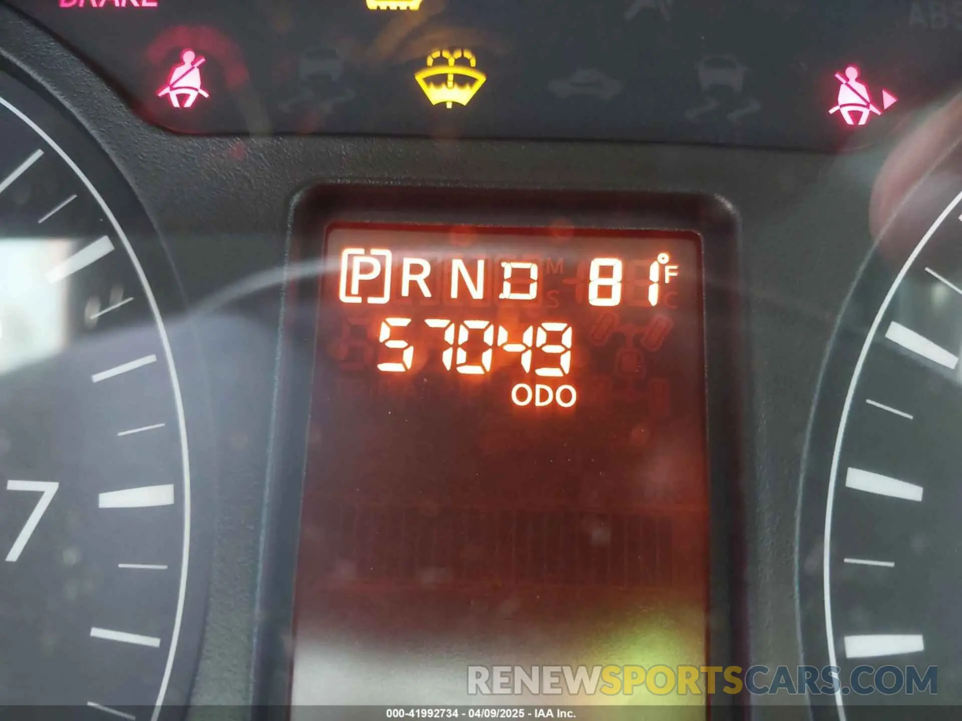 15 Photograph of a damaged car 5BZBF0AA6KN851451 NISSAN NV PASSENGER NV3500 HD 2019