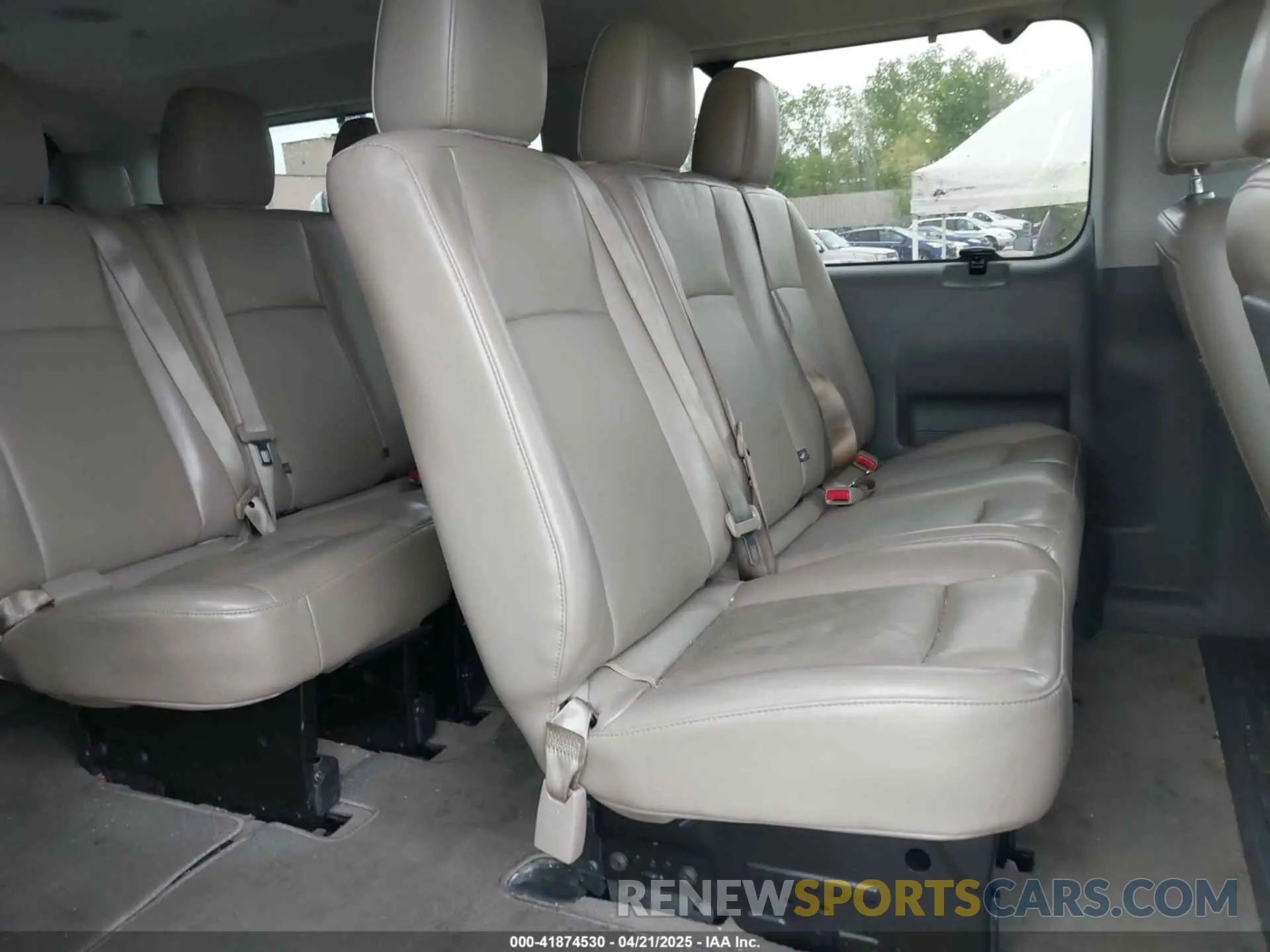 8 Photograph of a damaged car 5BZAF0AA3LN851565 NISSAN NV PASSENGER NV3500 HD 2020