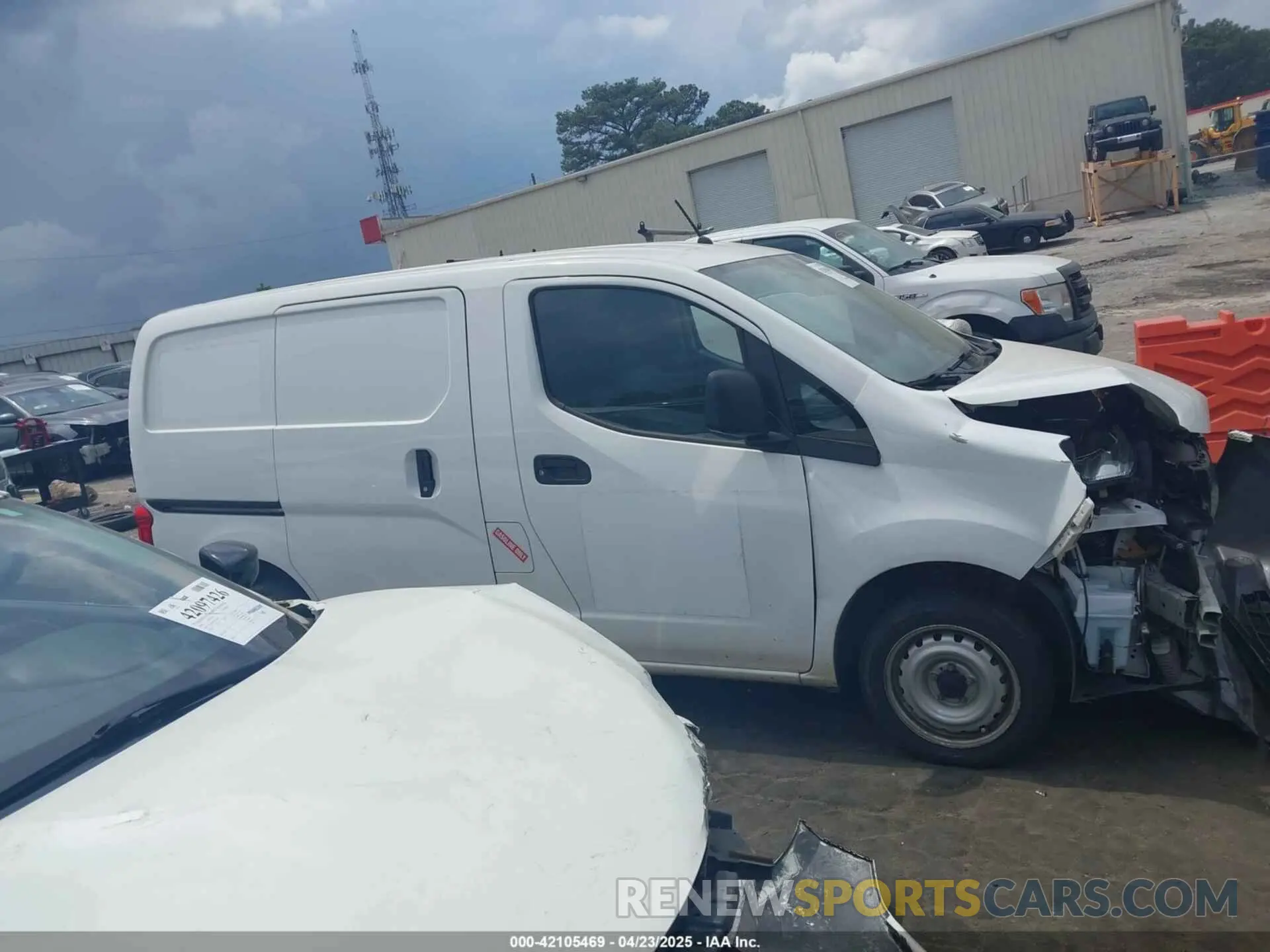 13 Photograph of a damaged car 3N6CM0KN0KK701673 NISSAN NV200 2019
