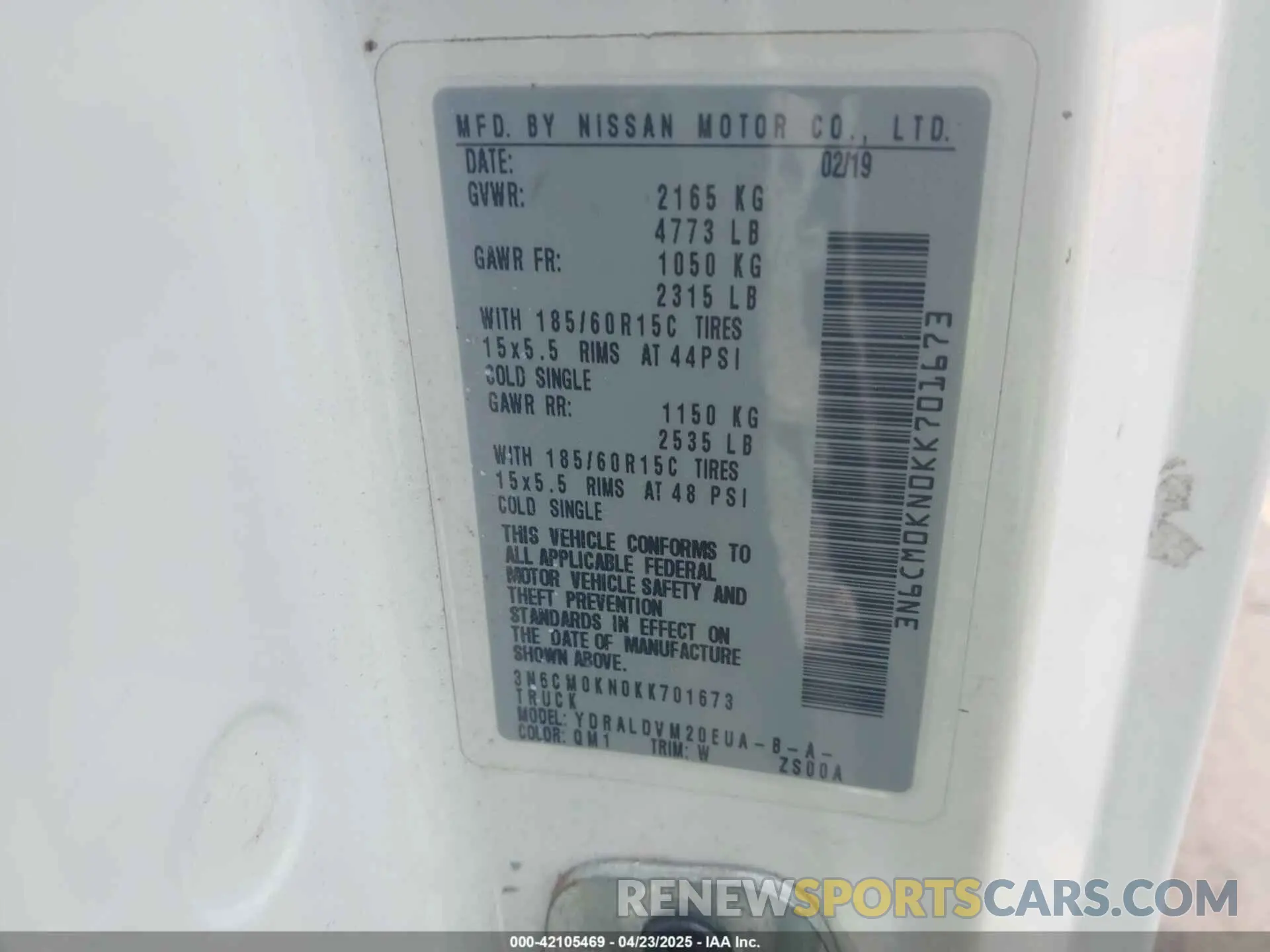 9 Photograph of a damaged car 3N6CM0KN0KK701673 NISSAN NV200 2019