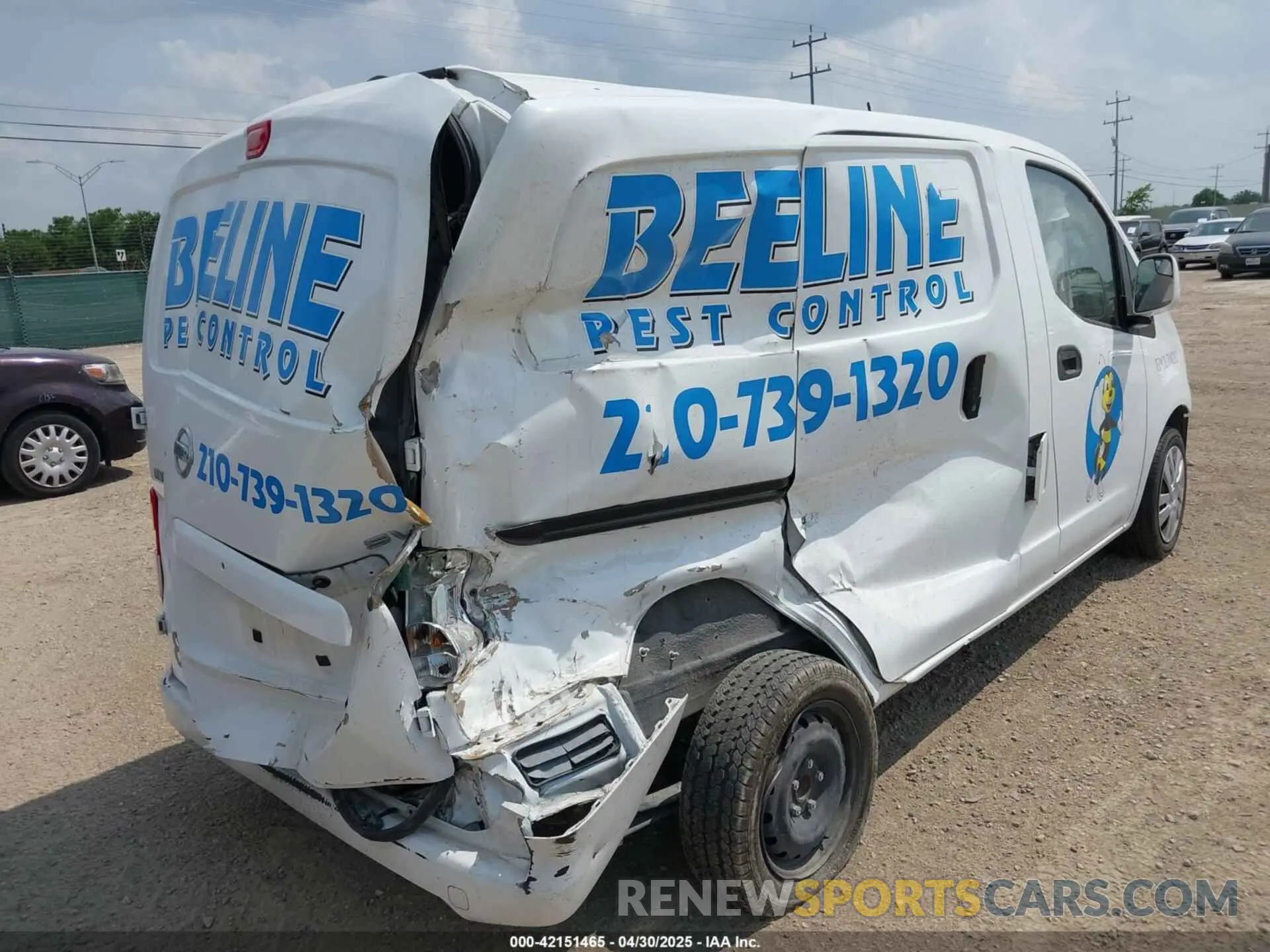 4 Photograph of a damaged car 3N6CM0KN1KK691705 NISSAN NV200 2019