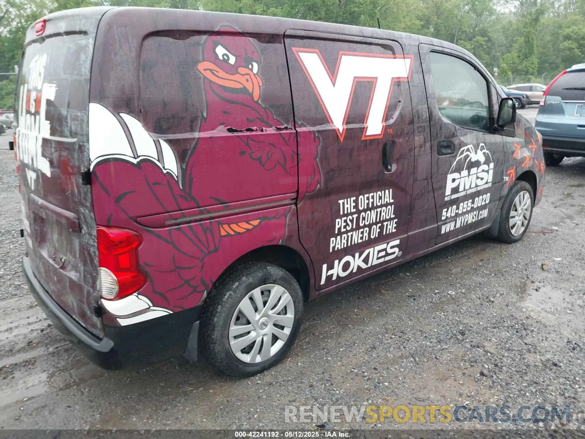 4 Photograph of a damaged car 3N6CM0KN1KK691980 NISSAN NV200 2019