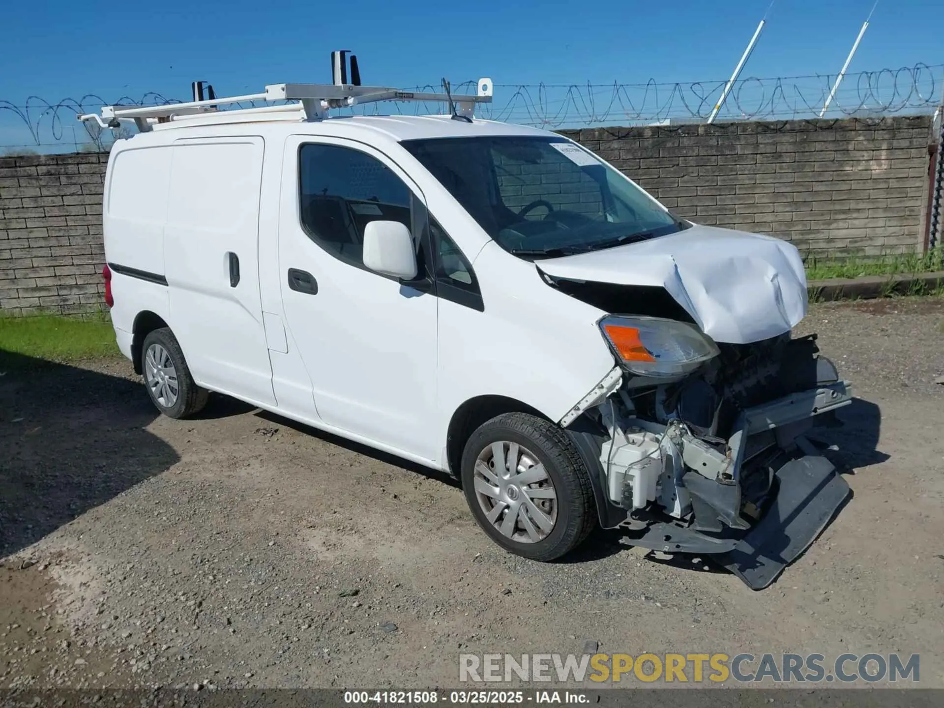 1 Photograph of a damaged car 3N6CM0KN1KK699268 NISSAN NV200 2019