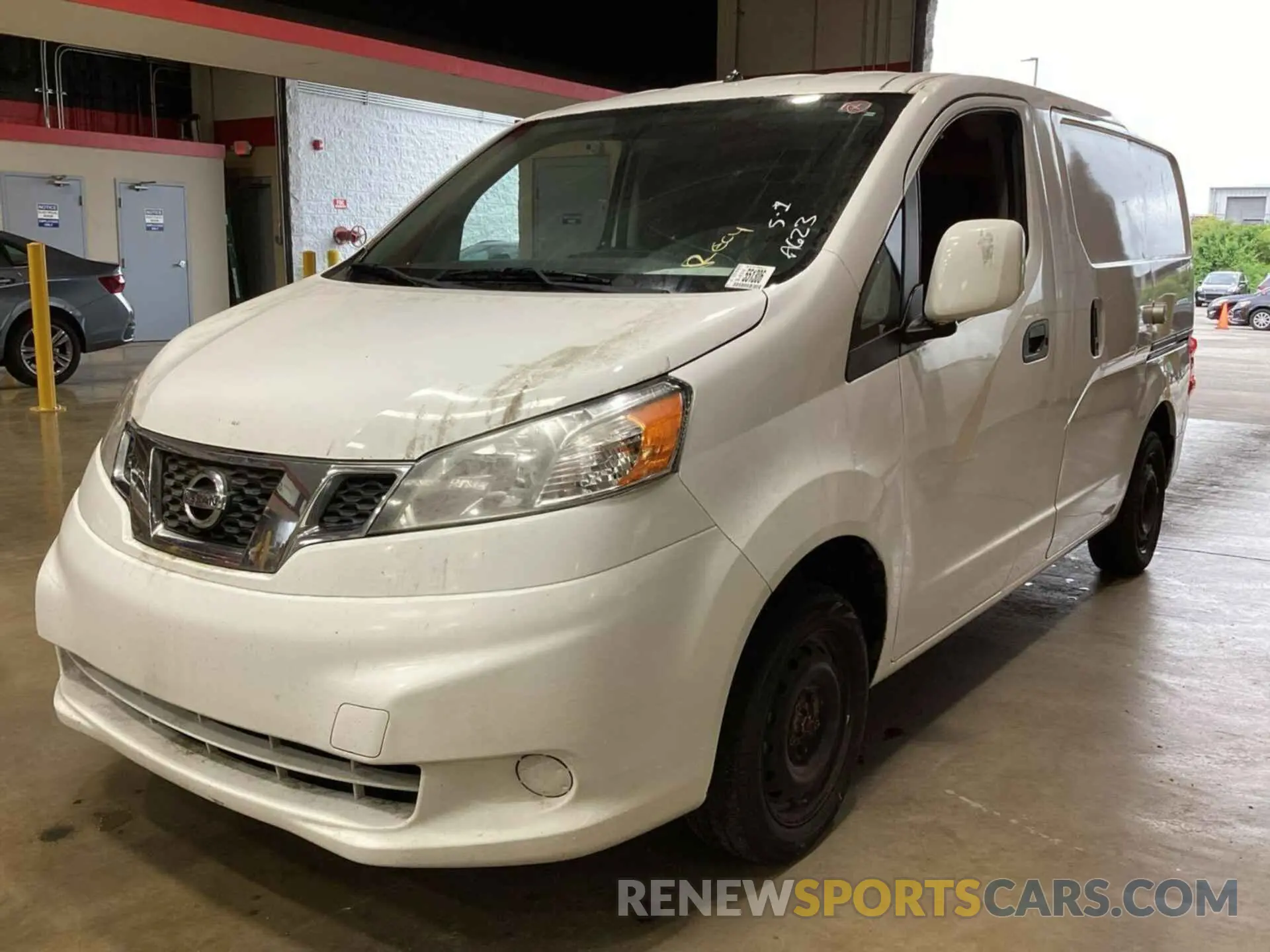 19 Photograph of a damaged car 3N6CM0KN1KK707059 NISSAN NV200 2019
