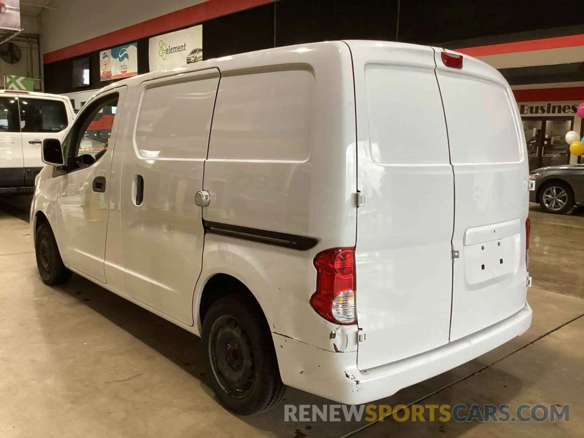 25 Photograph of a damaged car 3N6CM0KN1KK707059 NISSAN NV200 2019