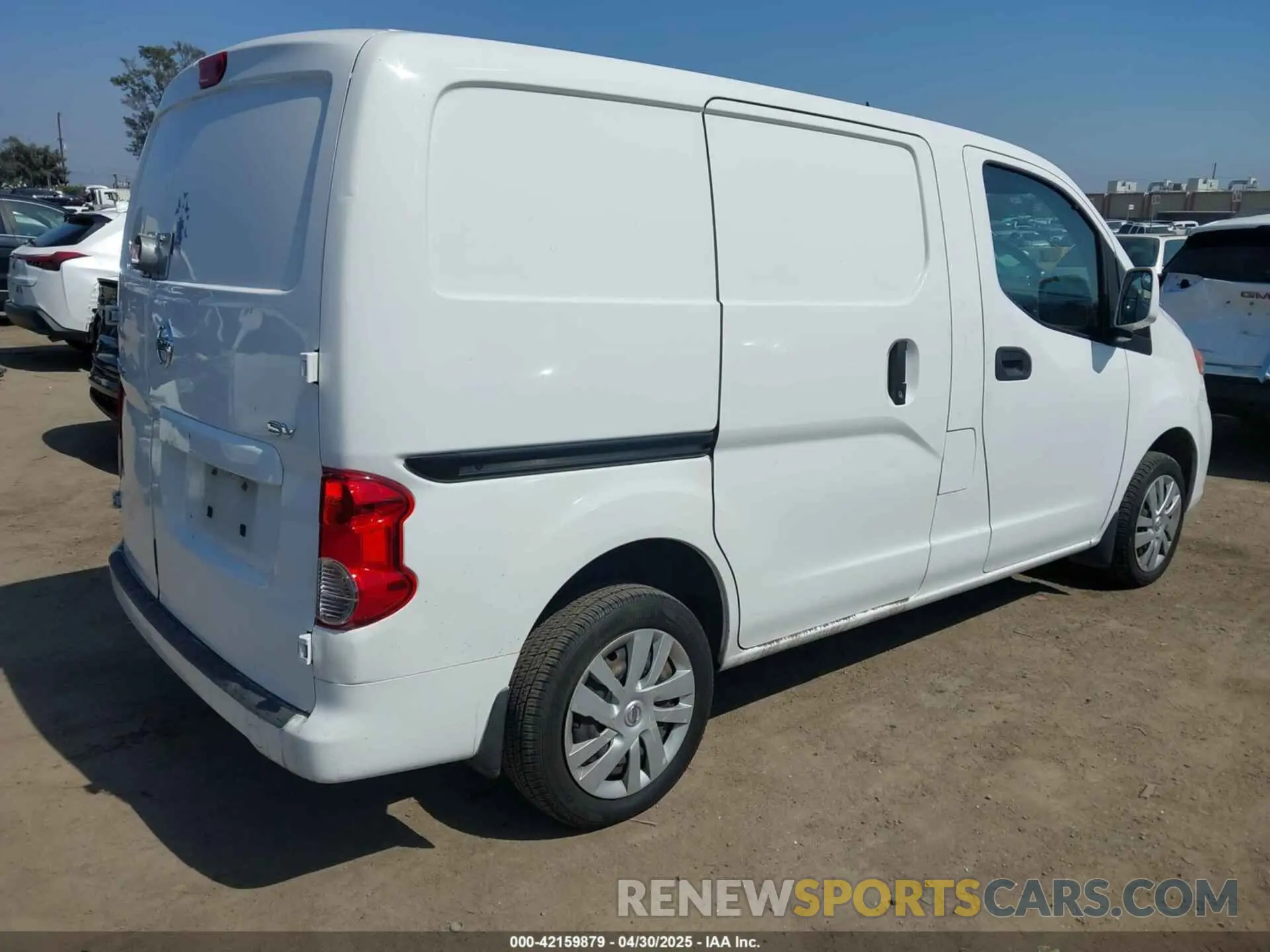 4 Photograph of a damaged car 3N6CM0KN2KK703179 NISSAN NV200 2019