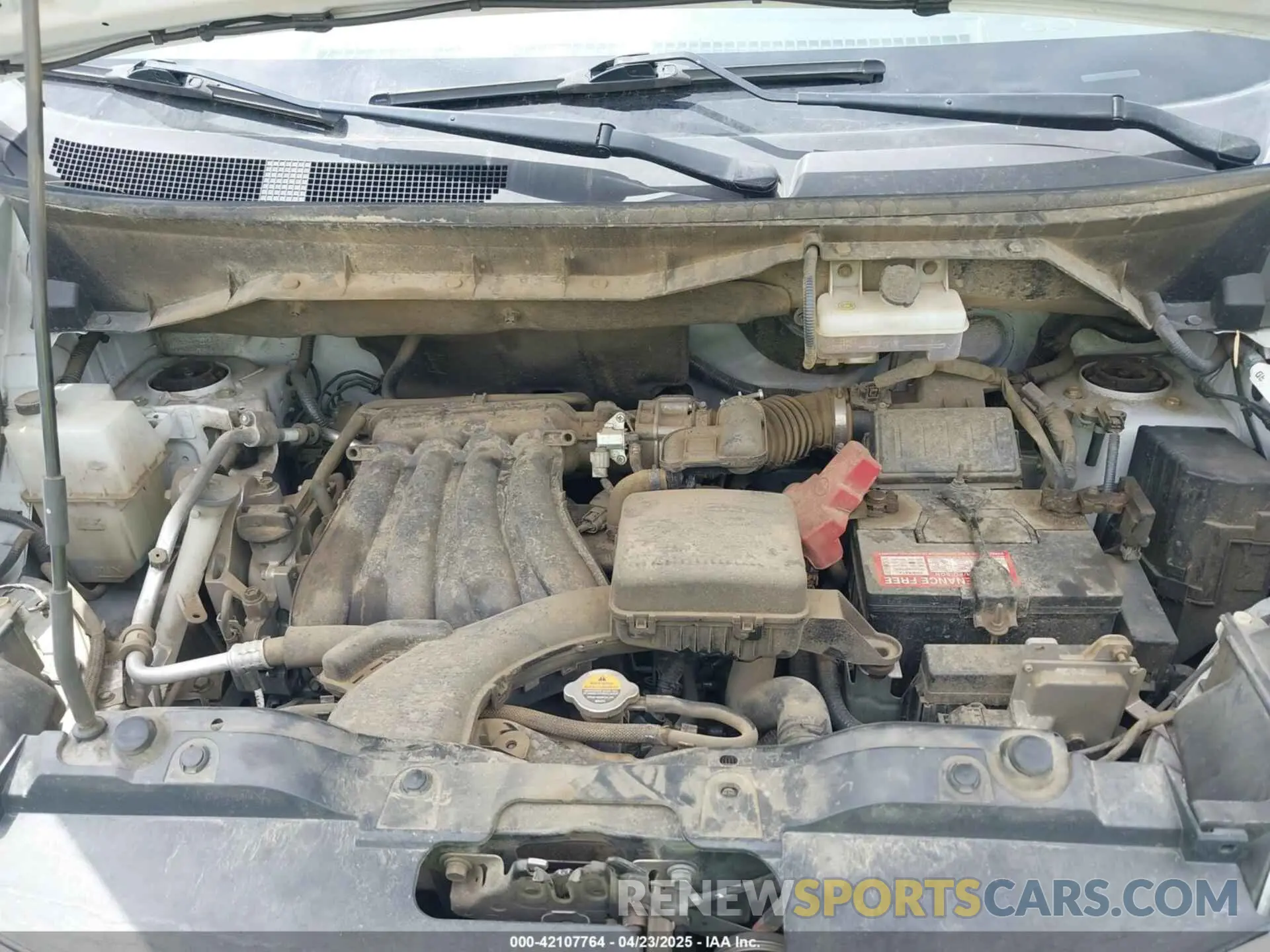 10 Photograph of a damaged car 3N6CM0KN2KK704140 NISSAN NV200 2019
