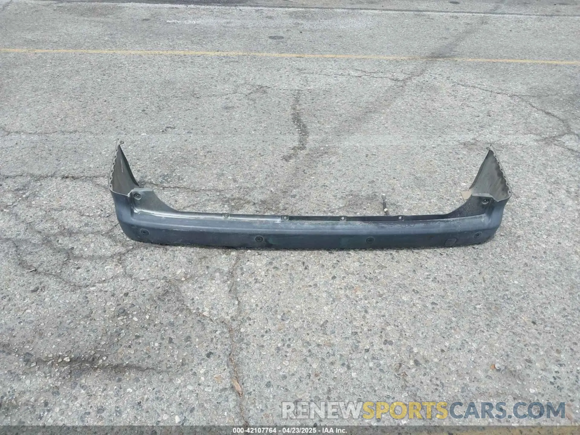 12 Photograph of a damaged car 3N6CM0KN2KK704140 NISSAN NV200 2019