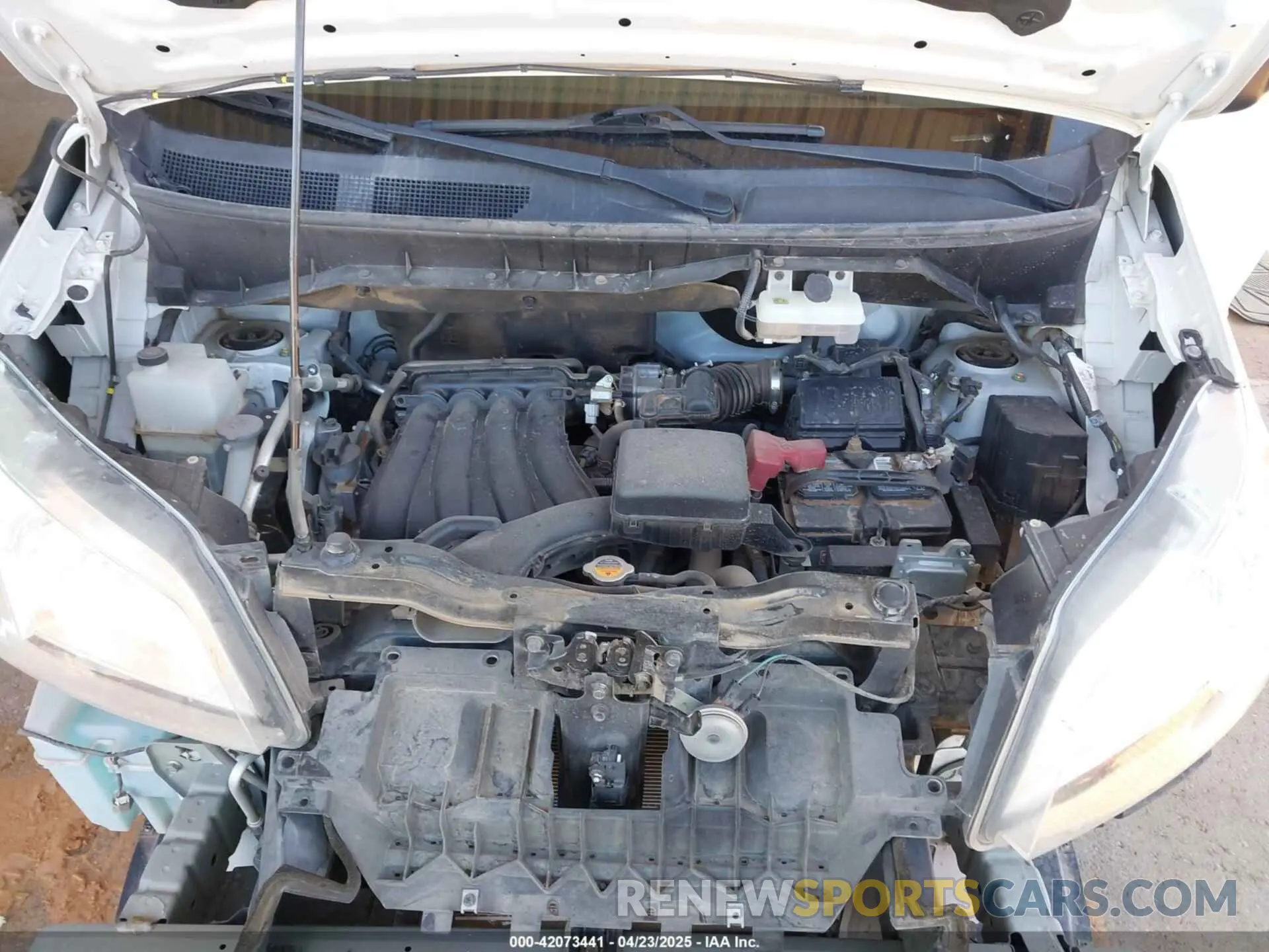 10 Photograph of a damaged car 3N6CM0KN2KK704249 NISSAN NV200 2019