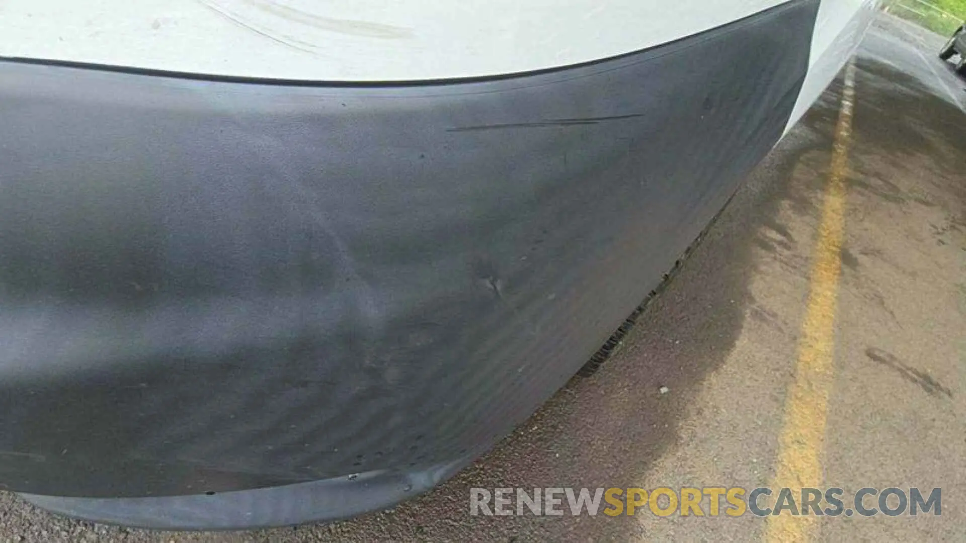 17 Photograph of a damaged car 3N6CM0KN2KK704512 NISSAN NV200 2019