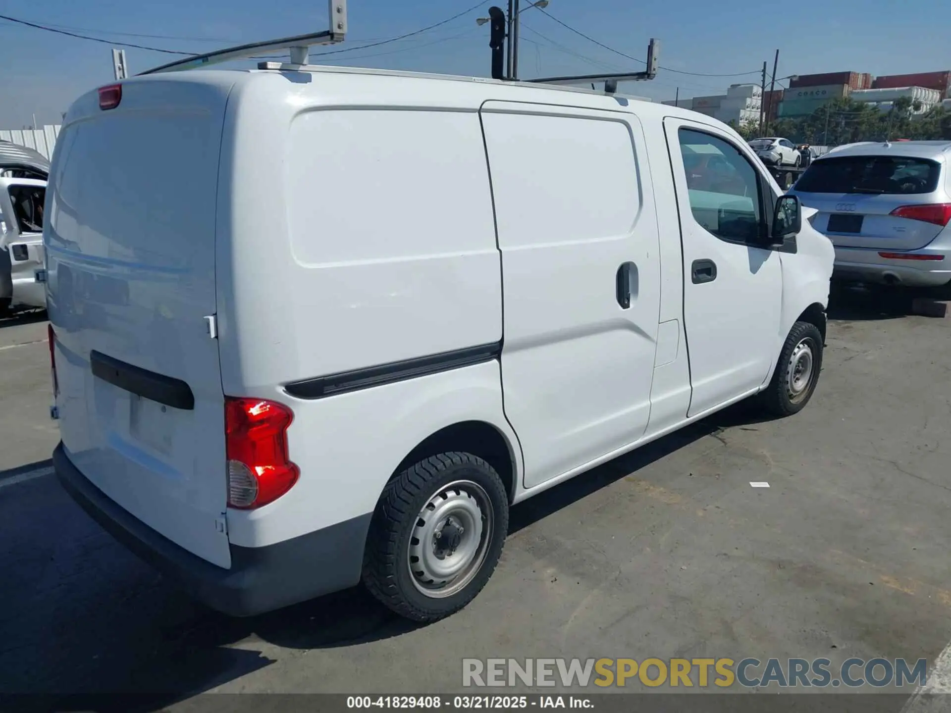 4 Photograph of a damaged car 3N6CM0KN2KK707488 NISSAN NV200 2019