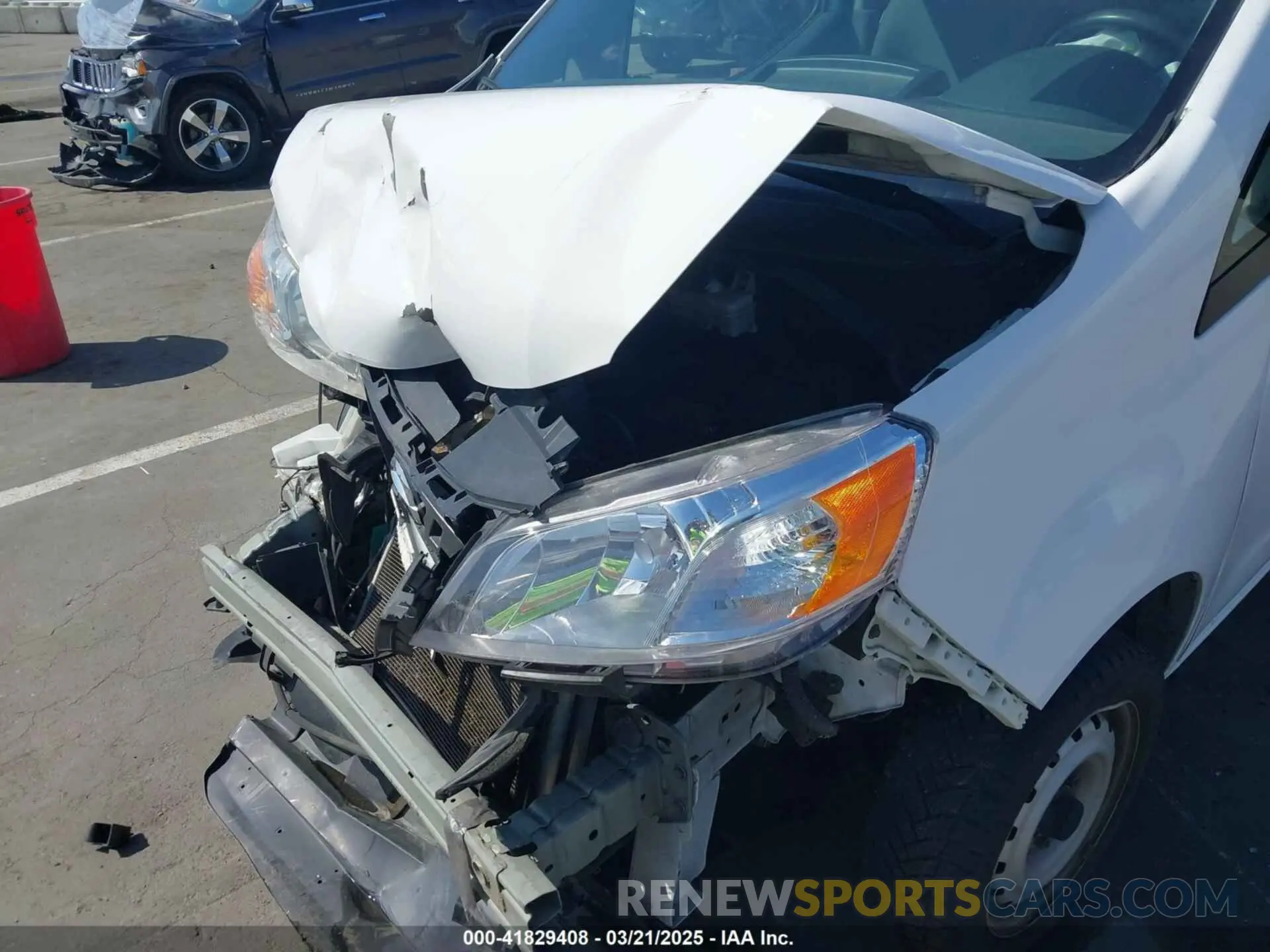 6 Photograph of a damaged car 3N6CM0KN2KK707488 NISSAN NV200 2019