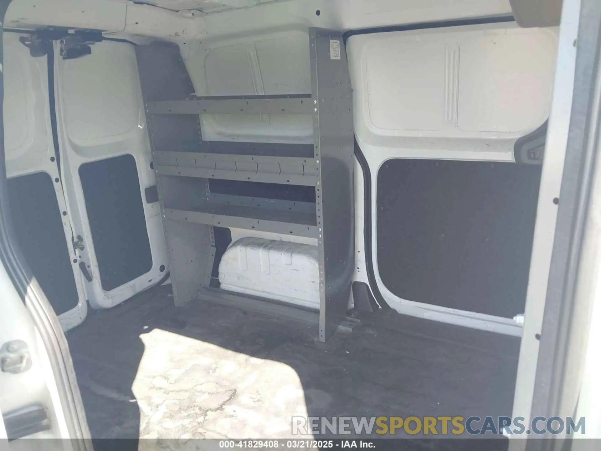 8 Photograph of a damaged car 3N6CM0KN2KK707488 NISSAN NV200 2019