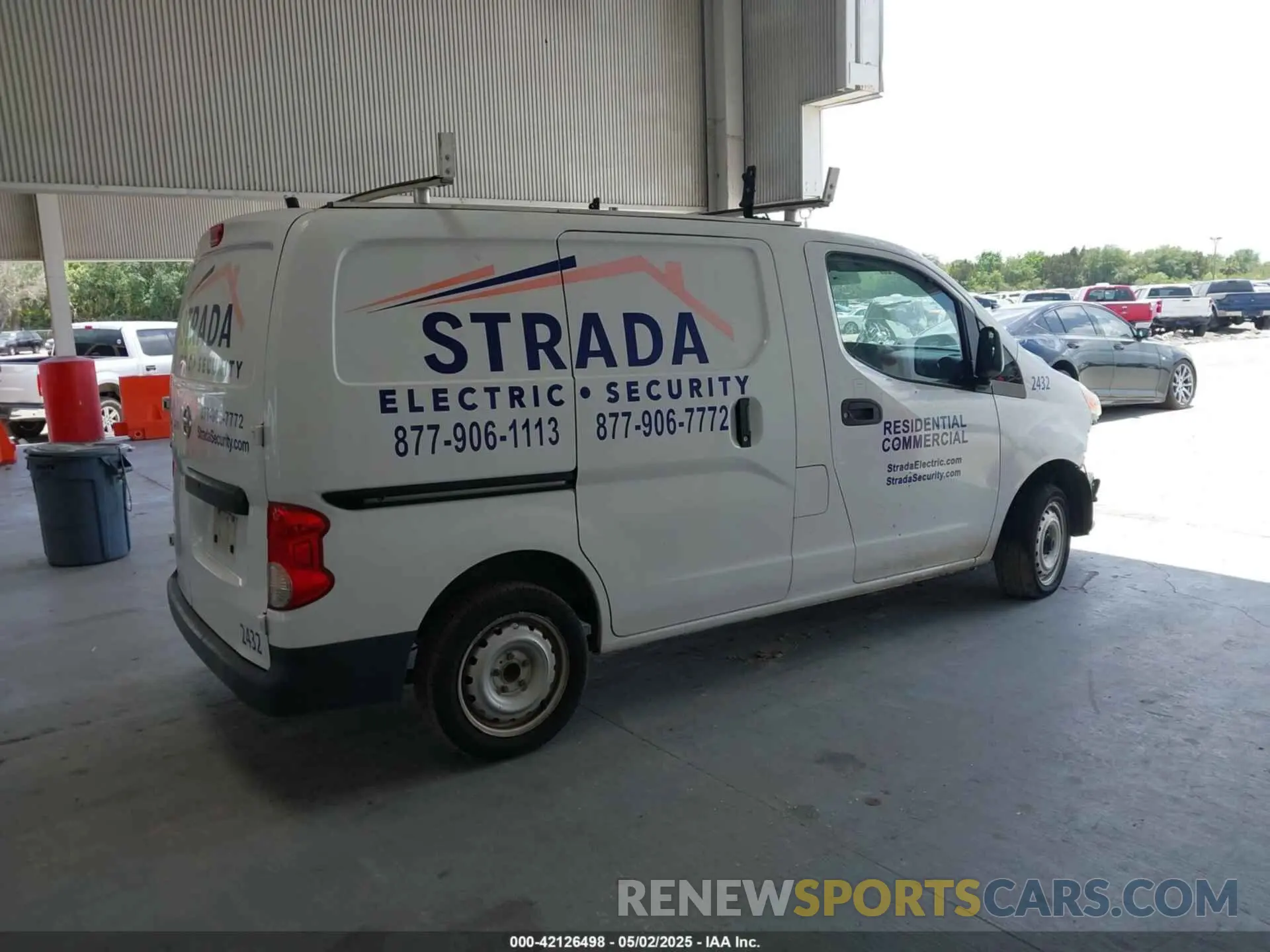 14 Photograph of a damaged car 3N6CM0KN2KK710598 NISSAN NV200 2019