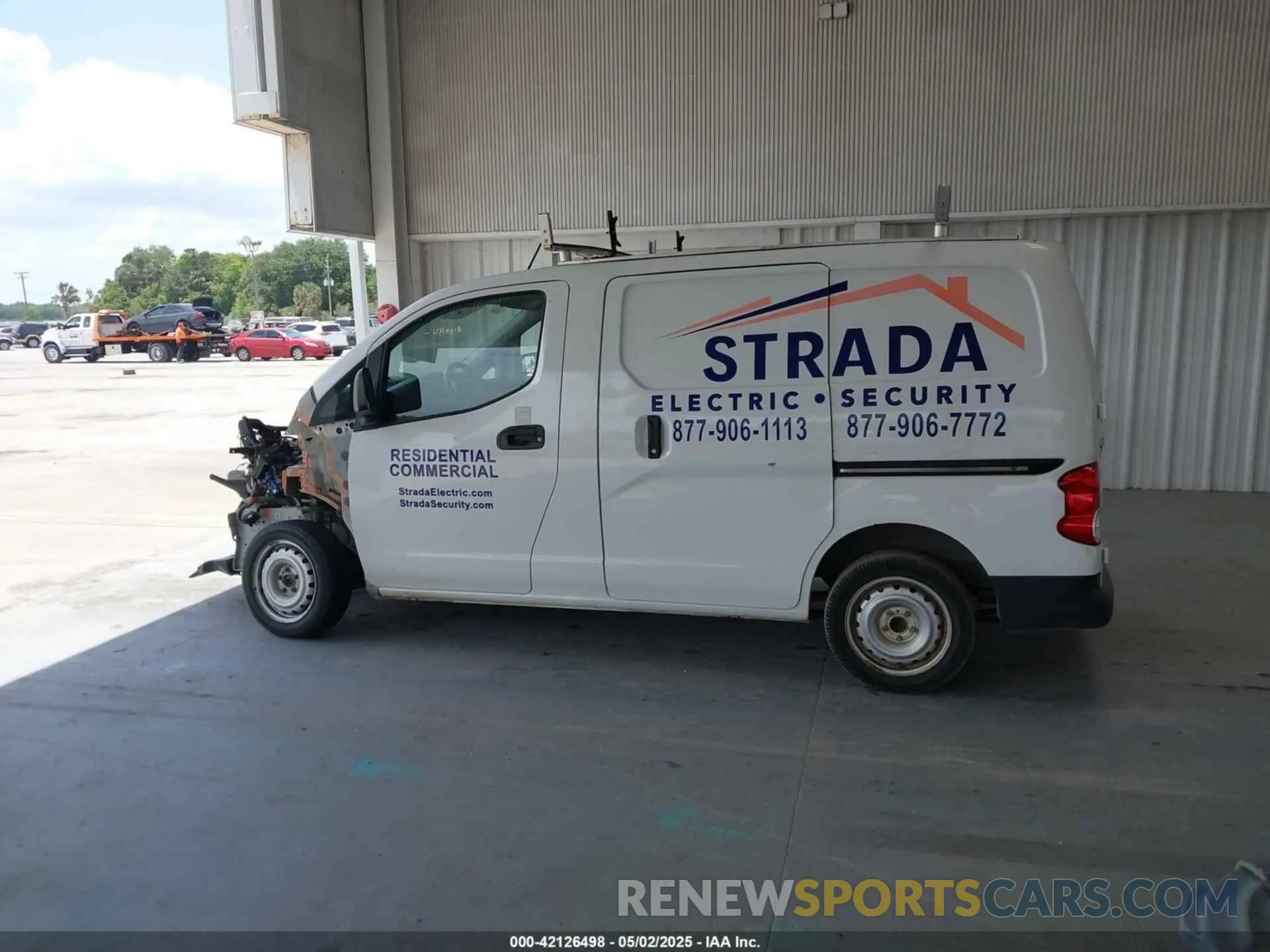 15 Photograph of a damaged car 3N6CM0KN2KK710598 NISSAN NV200 2019