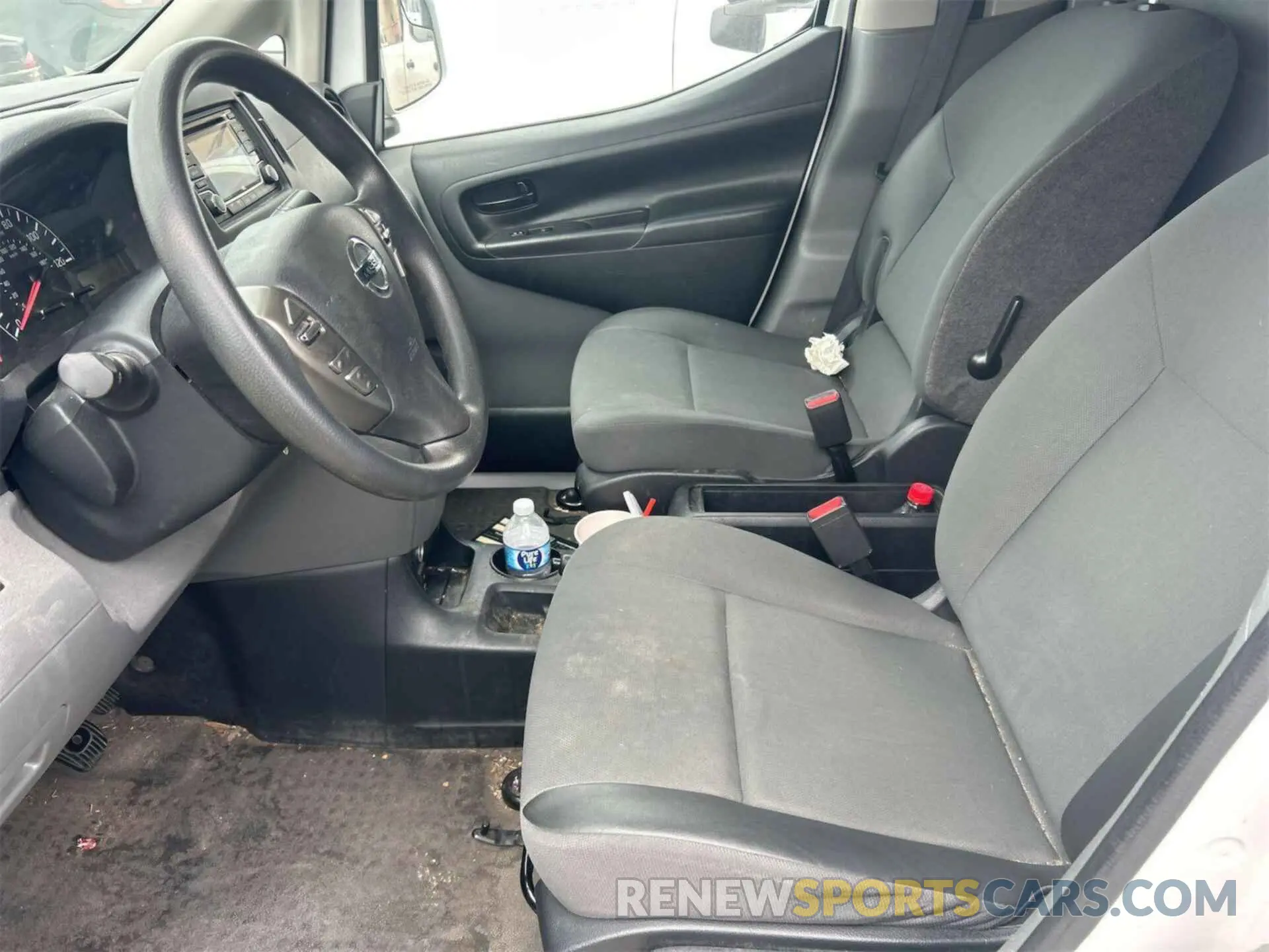 21 Photograph of a damaged car 3N6CM0KN2KK710830 NISSAN NV200 2019