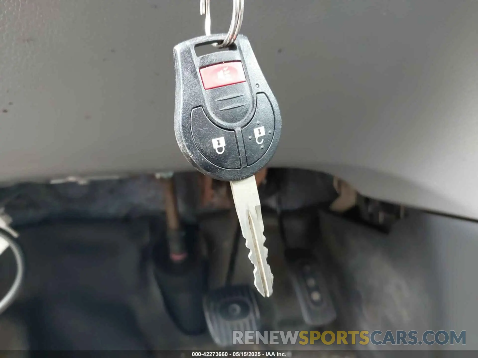 11 Photograph of a damaged car 3N6CM0KN3KK694587 NISSAN NV200 2019