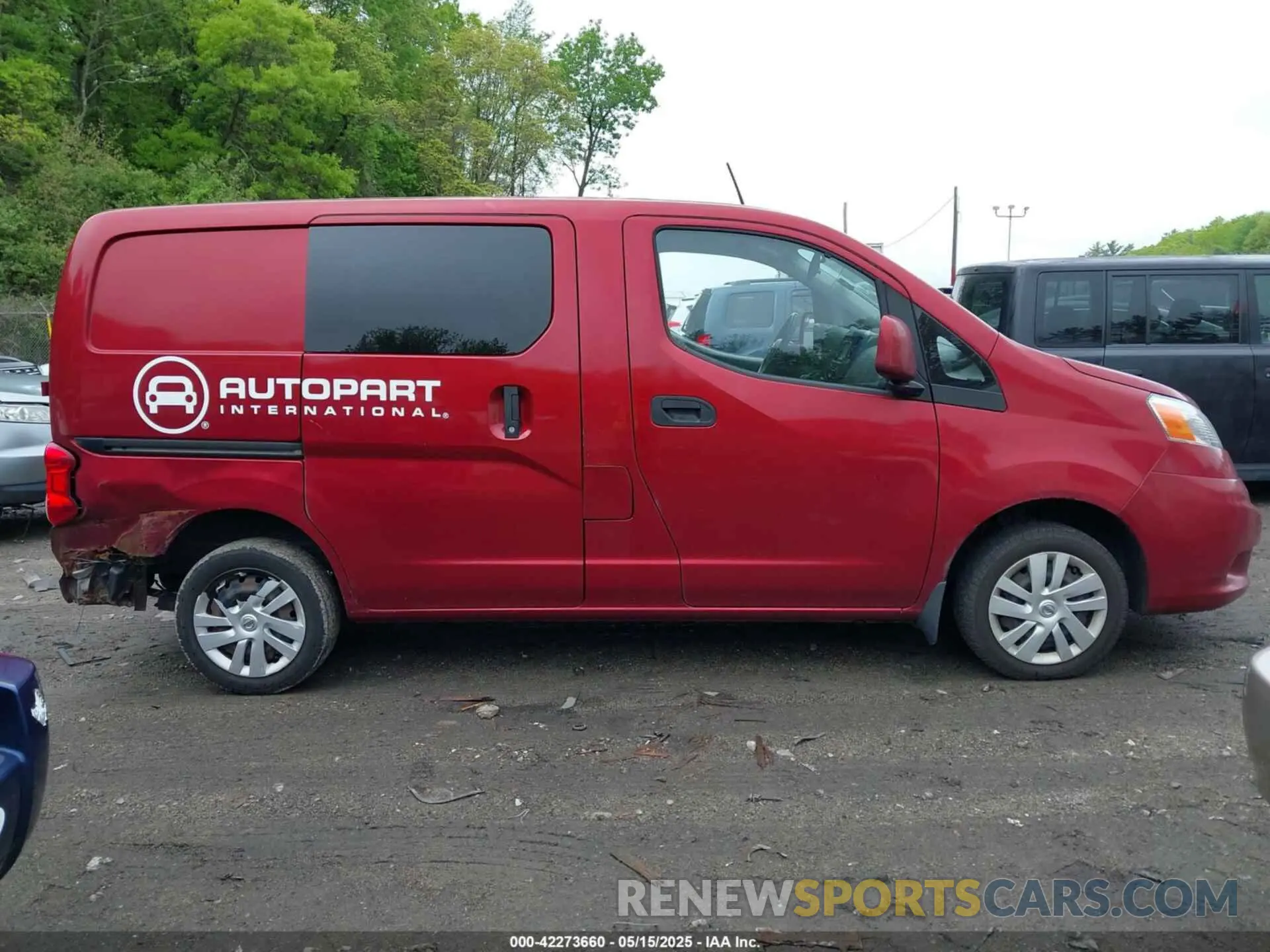 13 Photograph of a damaged car 3N6CM0KN3KK694587 NISSAN NV200 2019