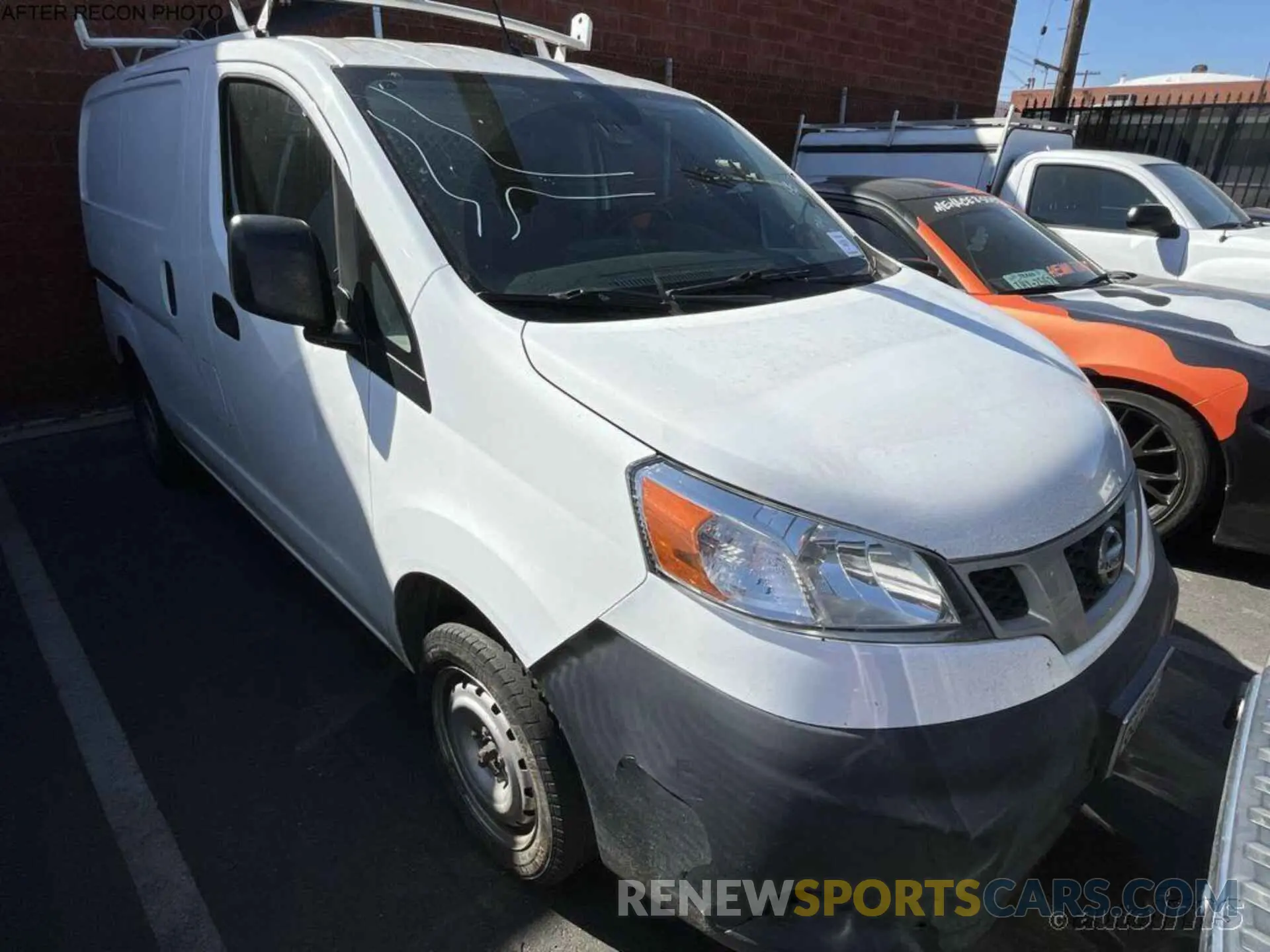 5 Photograph of a damaged car 3N6CM0KN3KK698946 NISSAN NV200 2019