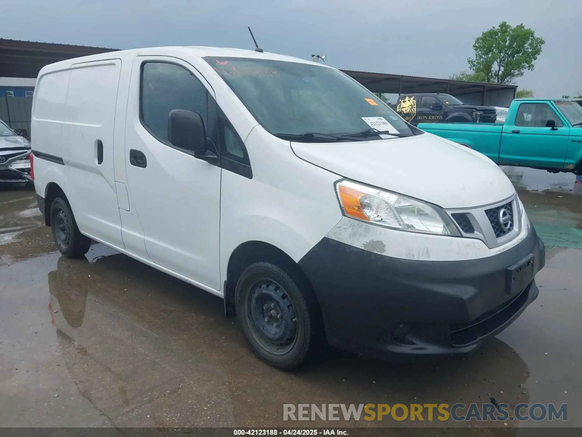 1 Photograph of a damaged car 3N6CM0KN3KK699370 NISSAN NV200 2019