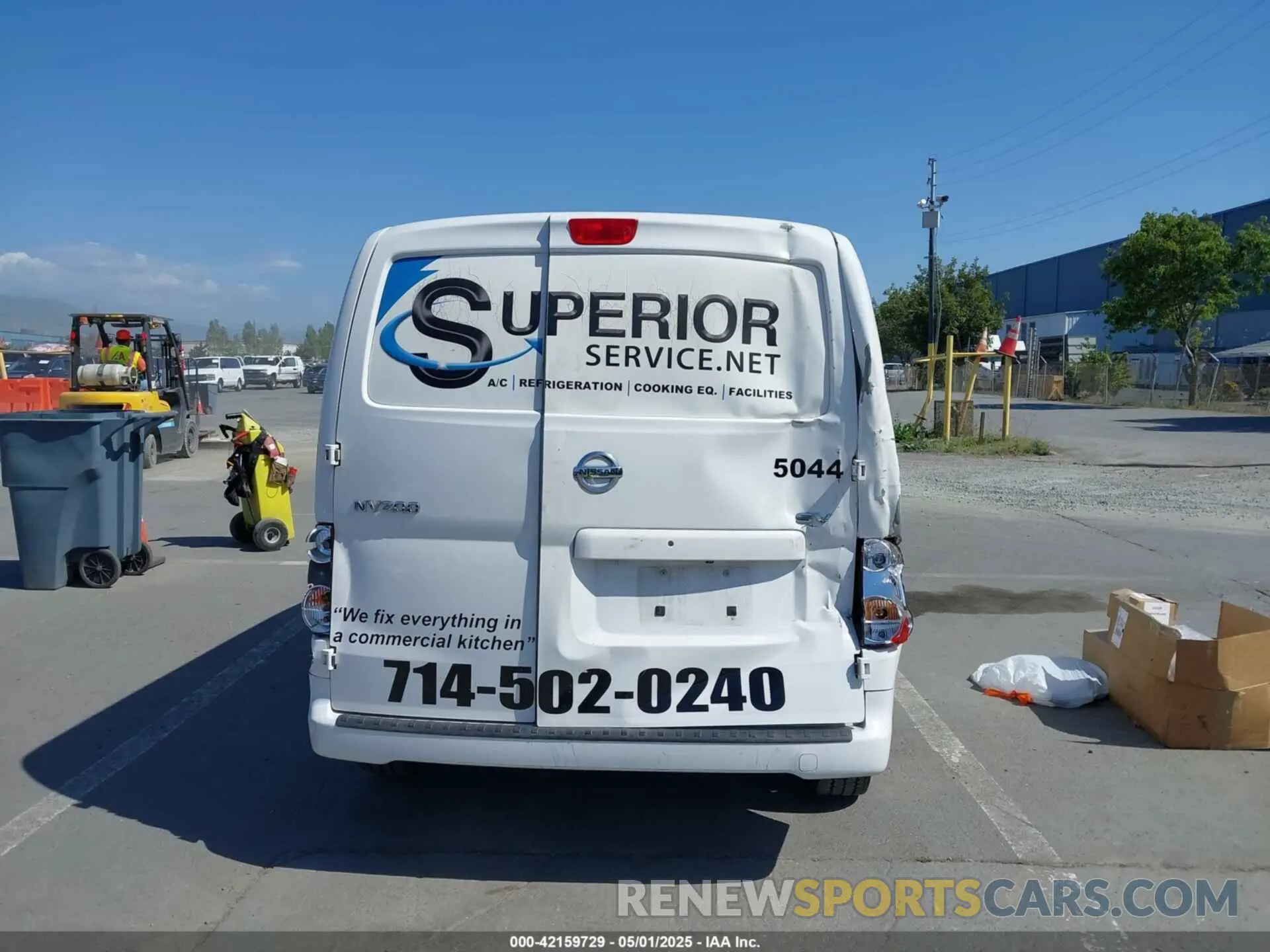 16 Photograph of a damaged car 3N6CM0KN3KK709976 NISSAN NV200 2019