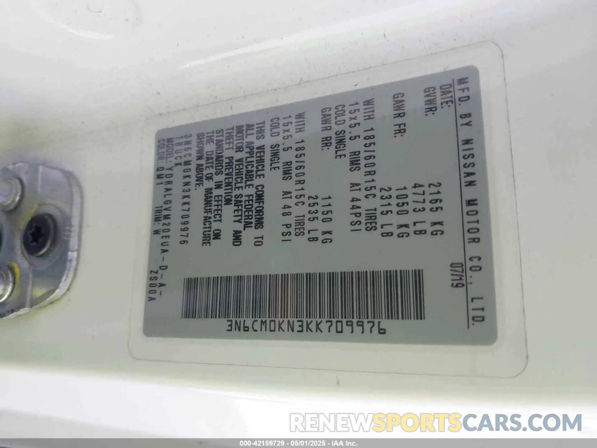 9 Photograph of a damaged car 3N6CM0KN3KK709976 NISSAN NV200 2019