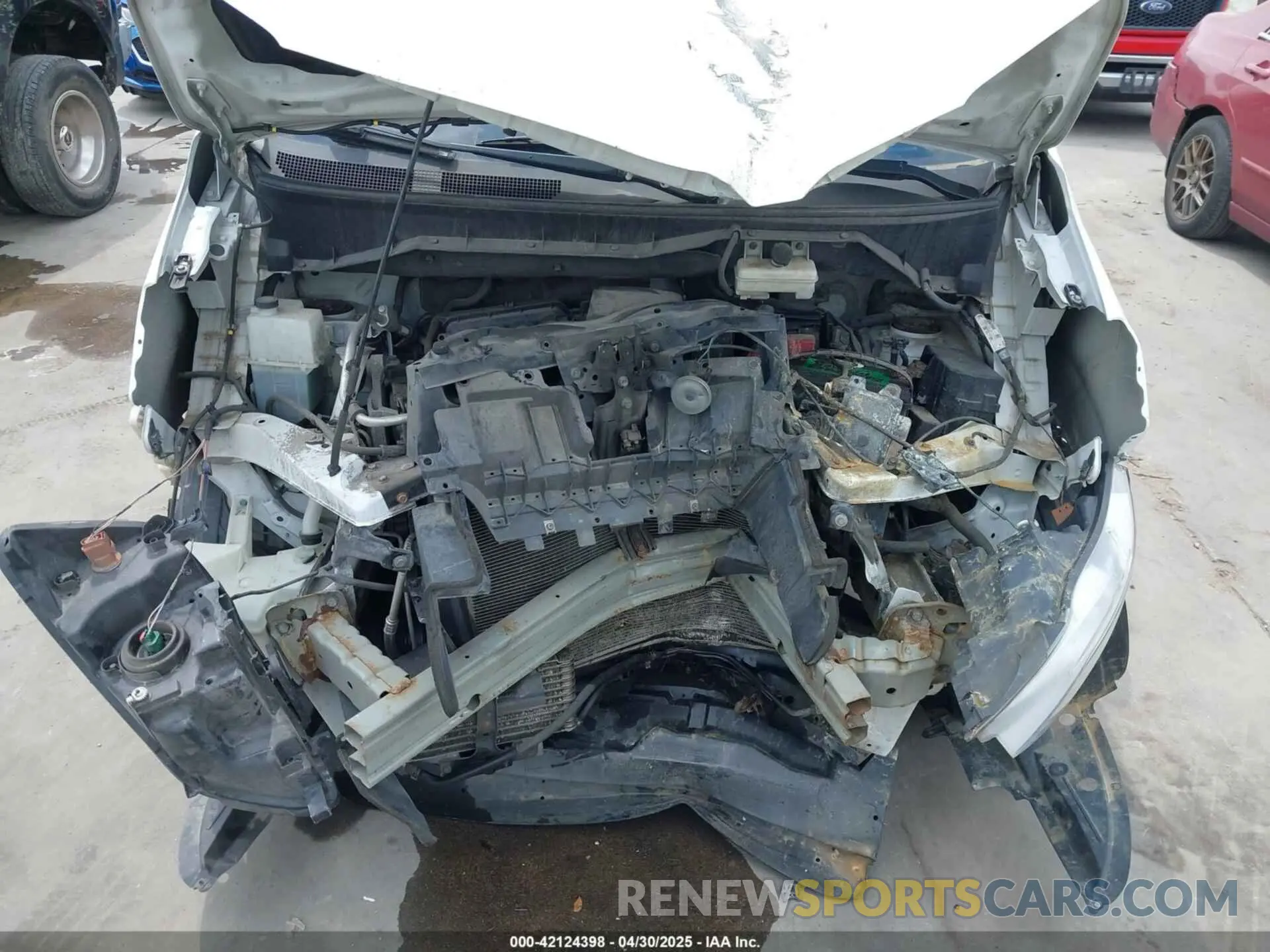 10 Photograph of a damaged car 3N6CM0KN3KK710805 NISSAN NV200 2019