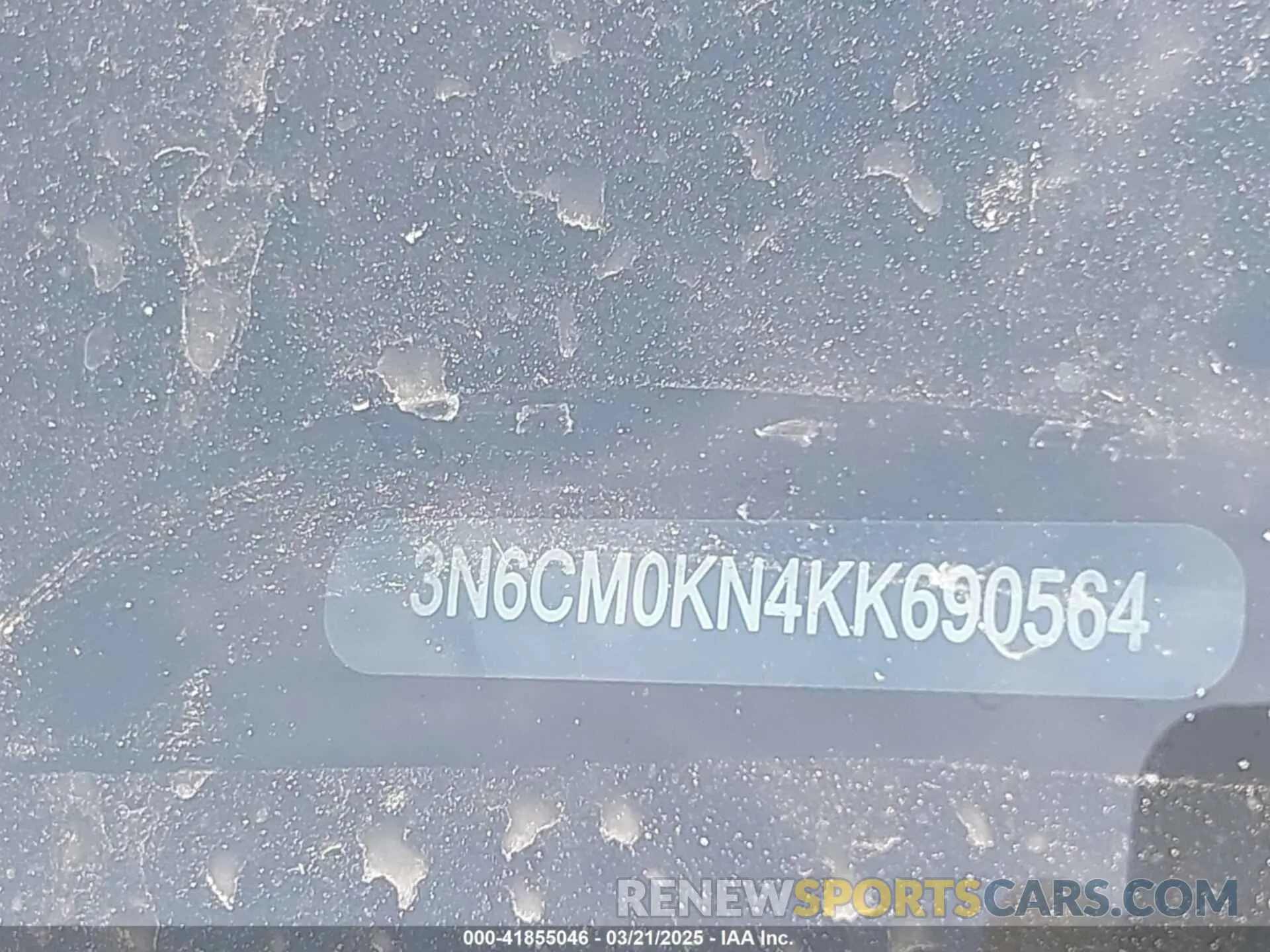9 Photograph of a damaged car 3N6CM0KN4KK690564 NISSAN NV200 2019