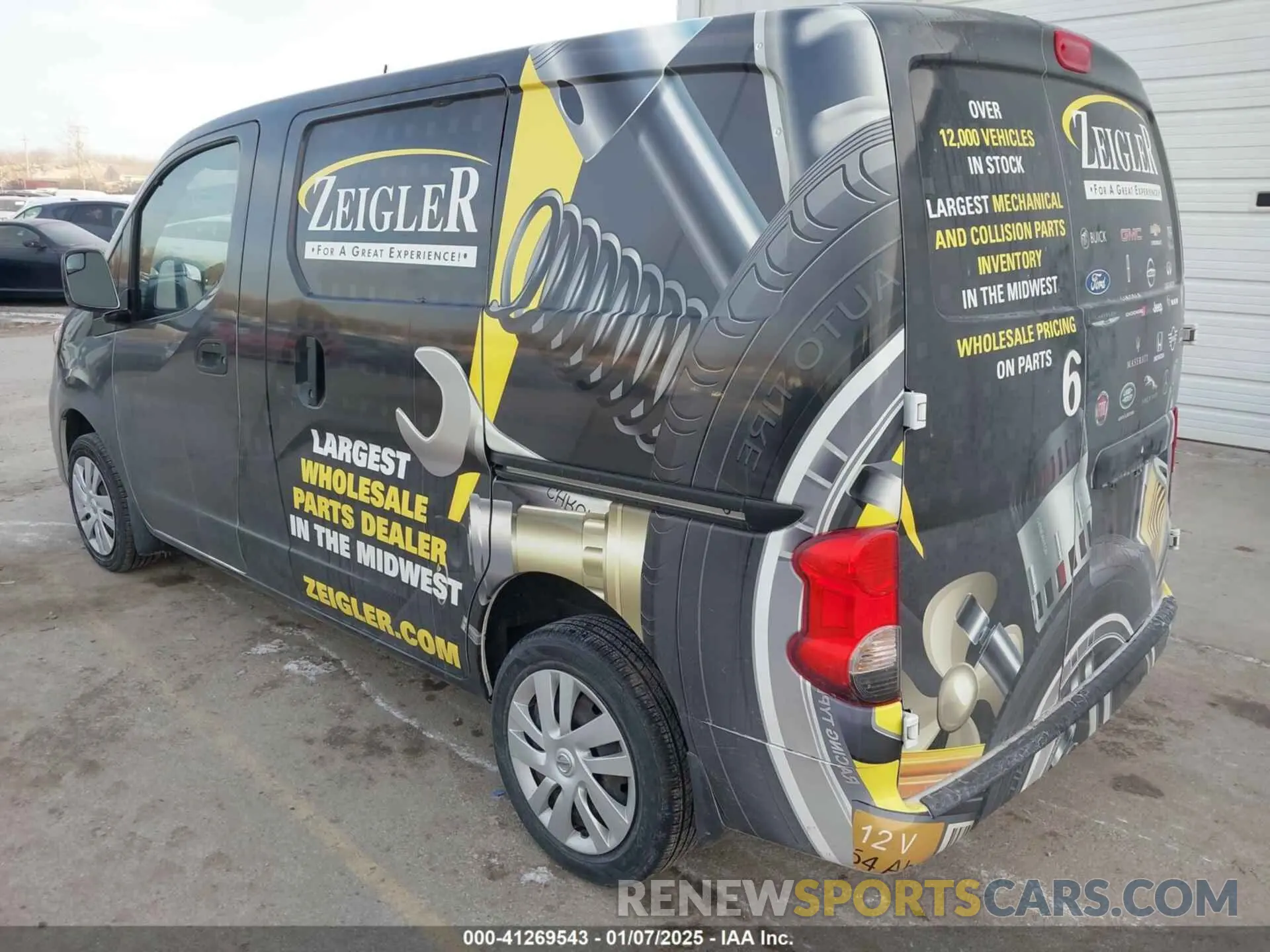 3 Photograph of a damaged car 3N6CM0KN4KK708965 NISSAN NV200 2019