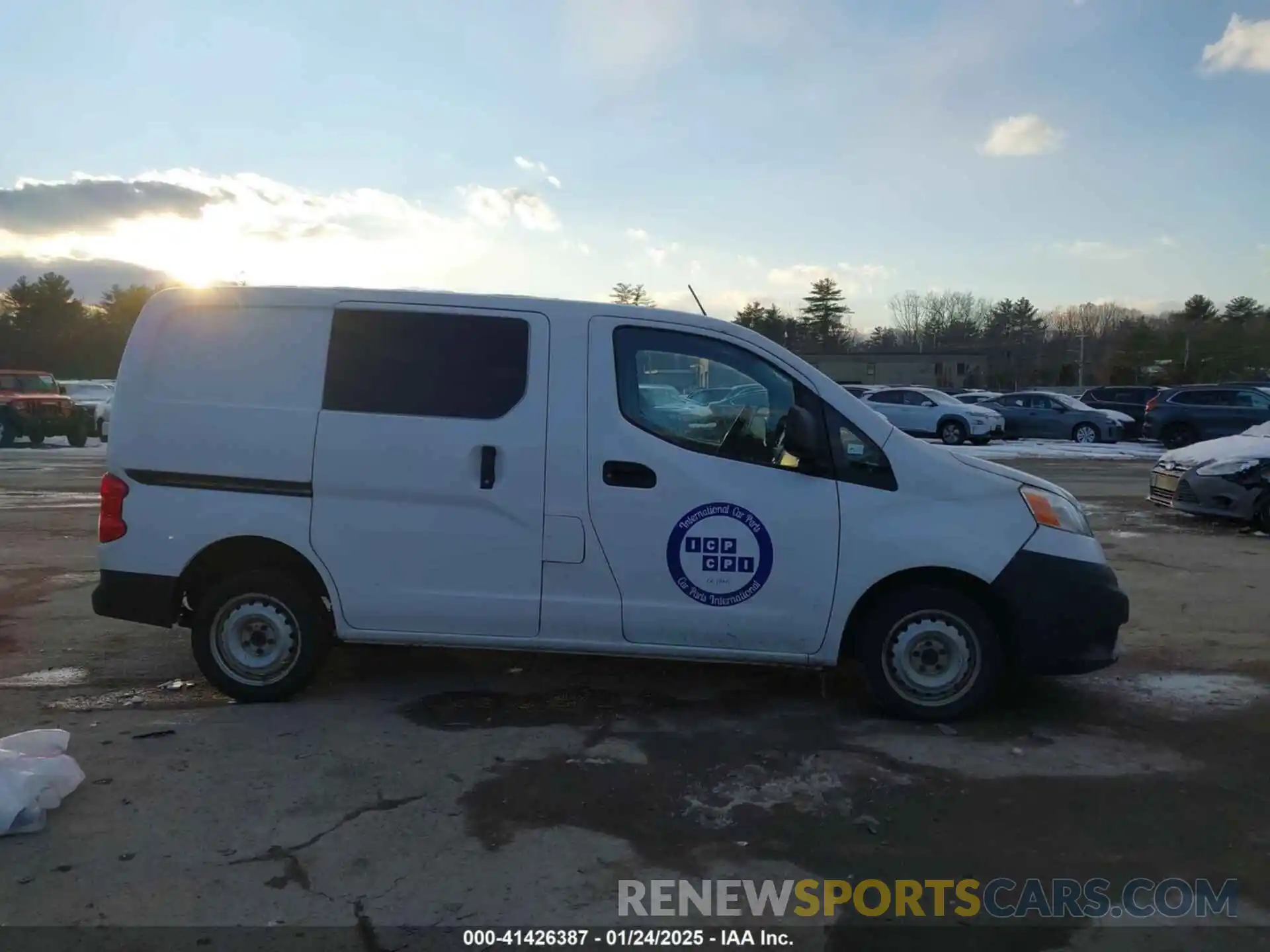 13 Photograph of a damaged car 3N6CM0KN5KK693375 NISSAN NV200 2019