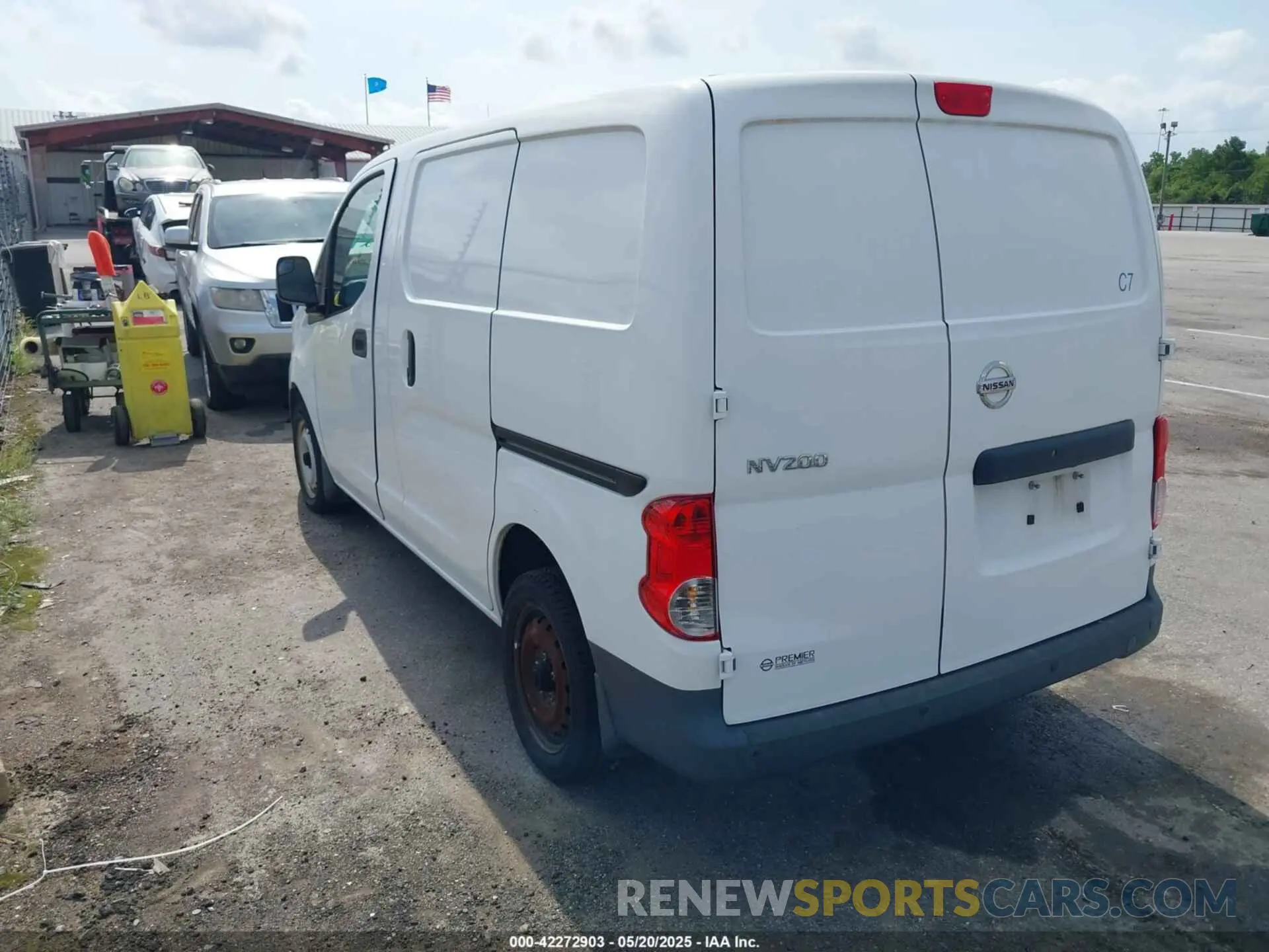 3 Photograph of a damaged car 3N6CM0KN5KK695904 NISSAN NV200 2019
