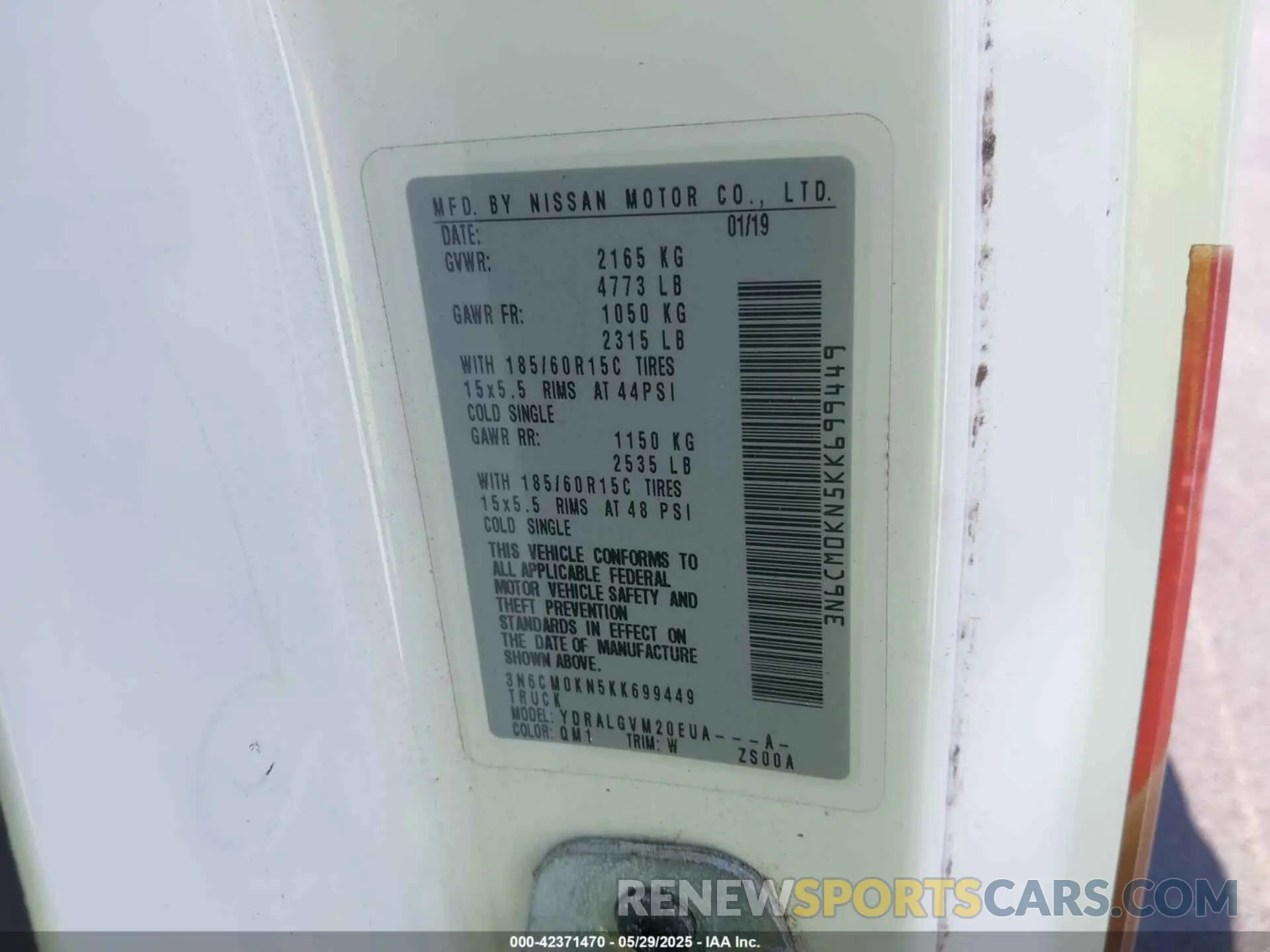 9 Photograph of a damaged car 3N6CM0KN5KK699449 NISSAN NV200 2019