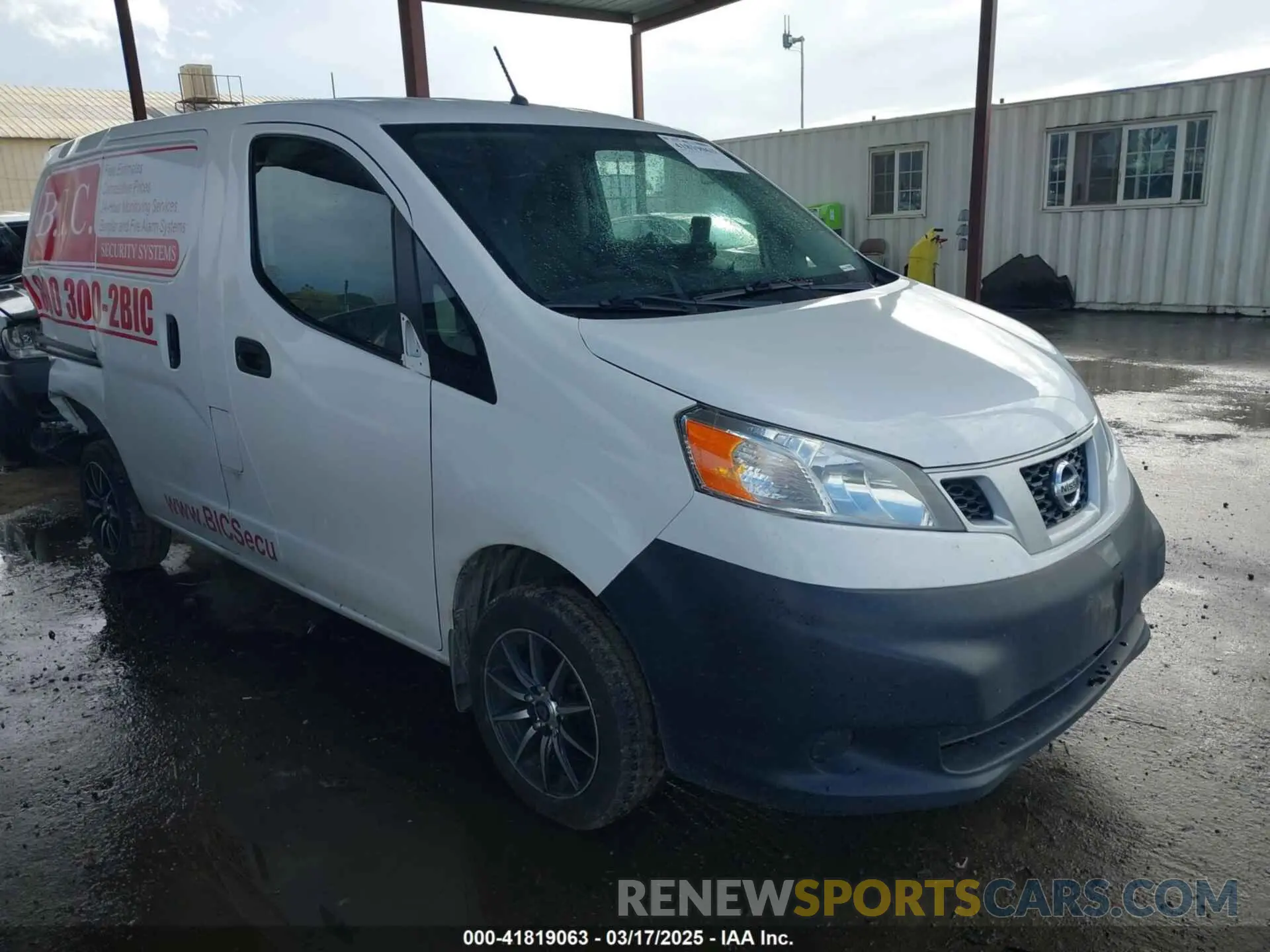 1 Photograph of a damaged car 3N6CM0KN5KK702303 NISSAN NV200 2019