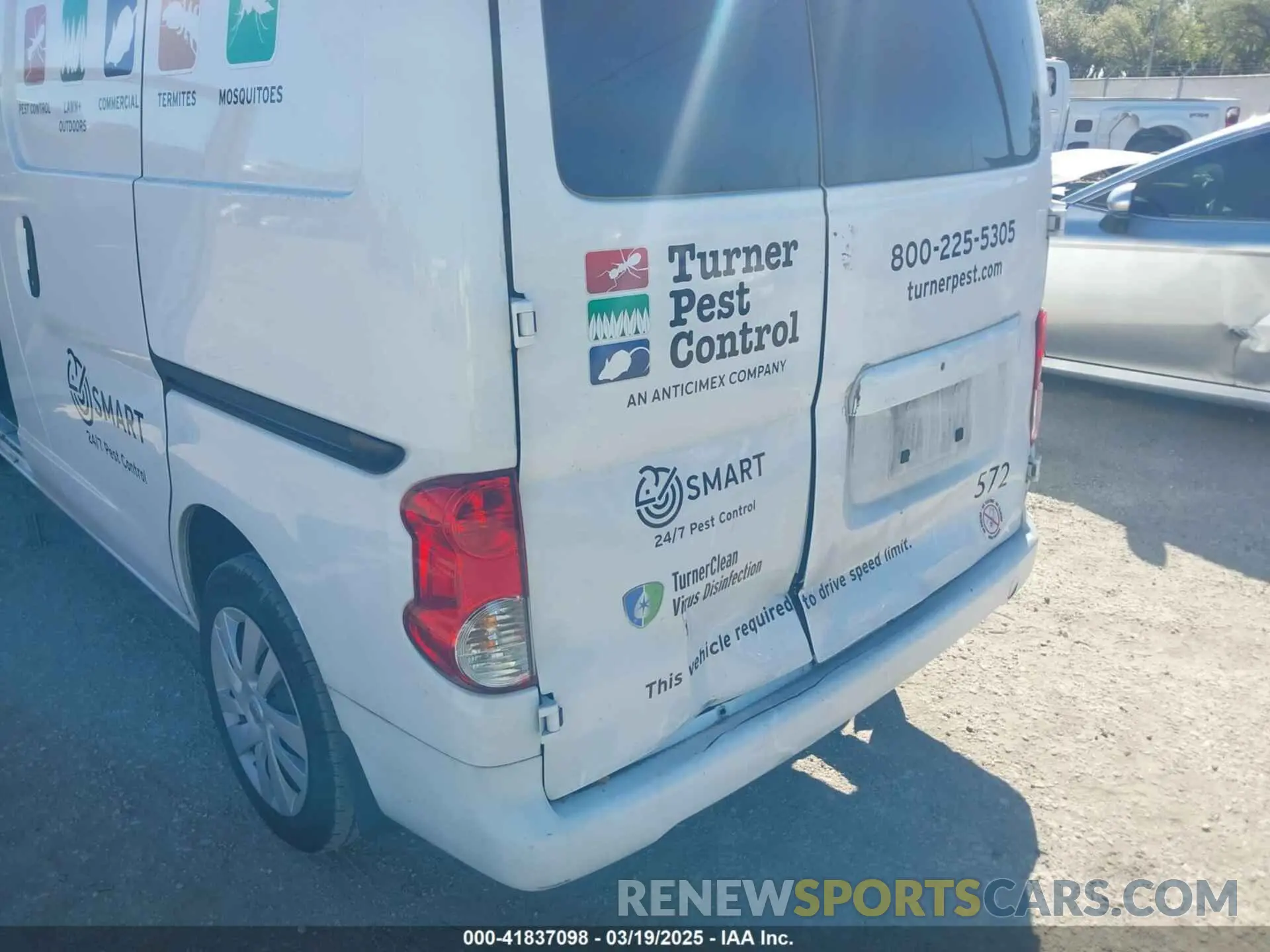21 Photograph of a damaged car 3N6CM0KN5KK708621 NISSAN NV200 2019