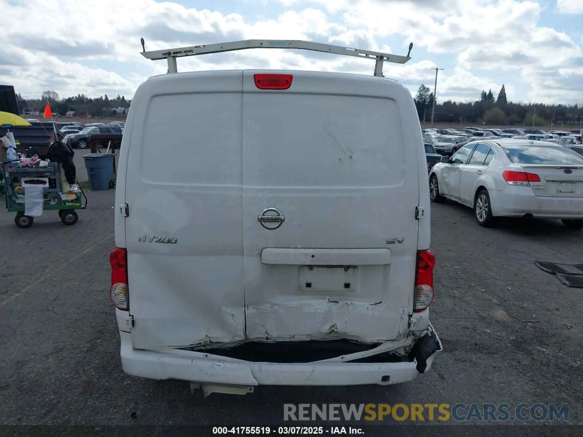 16 Photograph of a damaged car 3N6CM0KN6KK691375 NISSAN NV200 2019